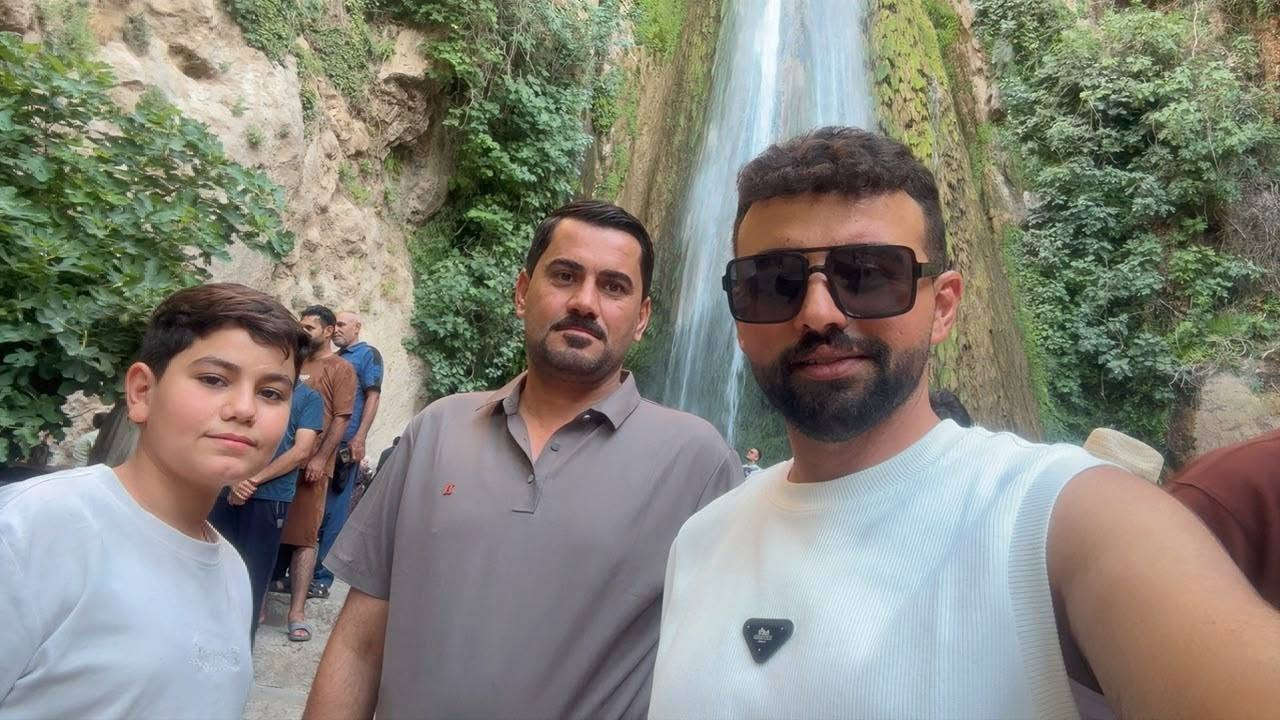 🌿 برنامج رحلة دهوك وزاخو 🌿
مع سيد أحمد الوردي ❤️
🚌 الانطلاق: الثلاثاء بليل 
4/ايام /3/ اليالي 
والعودة مصباح السبت
اول يوم برنامج داخلي 
مول دهوك التسوق 
حديقة حيوانات 
مدينة ألعاب 
يوم الثاني 📍 برنامج دهوك: • مصيف أشاوا
• مصيف سولاف العمادية
• كهف أنشكي
• كلي شيرانة
برنامج يوم الثالث📍 برنامج زاخو: • شلال شرانش
• داشتاتاغ
• كهف بهيرا
• باراخ
• جسر دلال
• كورنيش زاخو 🛍️
🌙 المساء: جبل زاوة الساحر
💰 اختياري — سعر الشخص 5,000 دينار
🏨 السكن: فنادق 4 نجوم حقيقي 
🍳 الفطور يومياً
❤️ رحلة عائلية، راحة ومتعة وأجمل أجواء كردستان
✨ رحلات كوردستان ويانا غير!
📞 للاستفسار والحجز:
سيد أحمد الوردي
***********.
