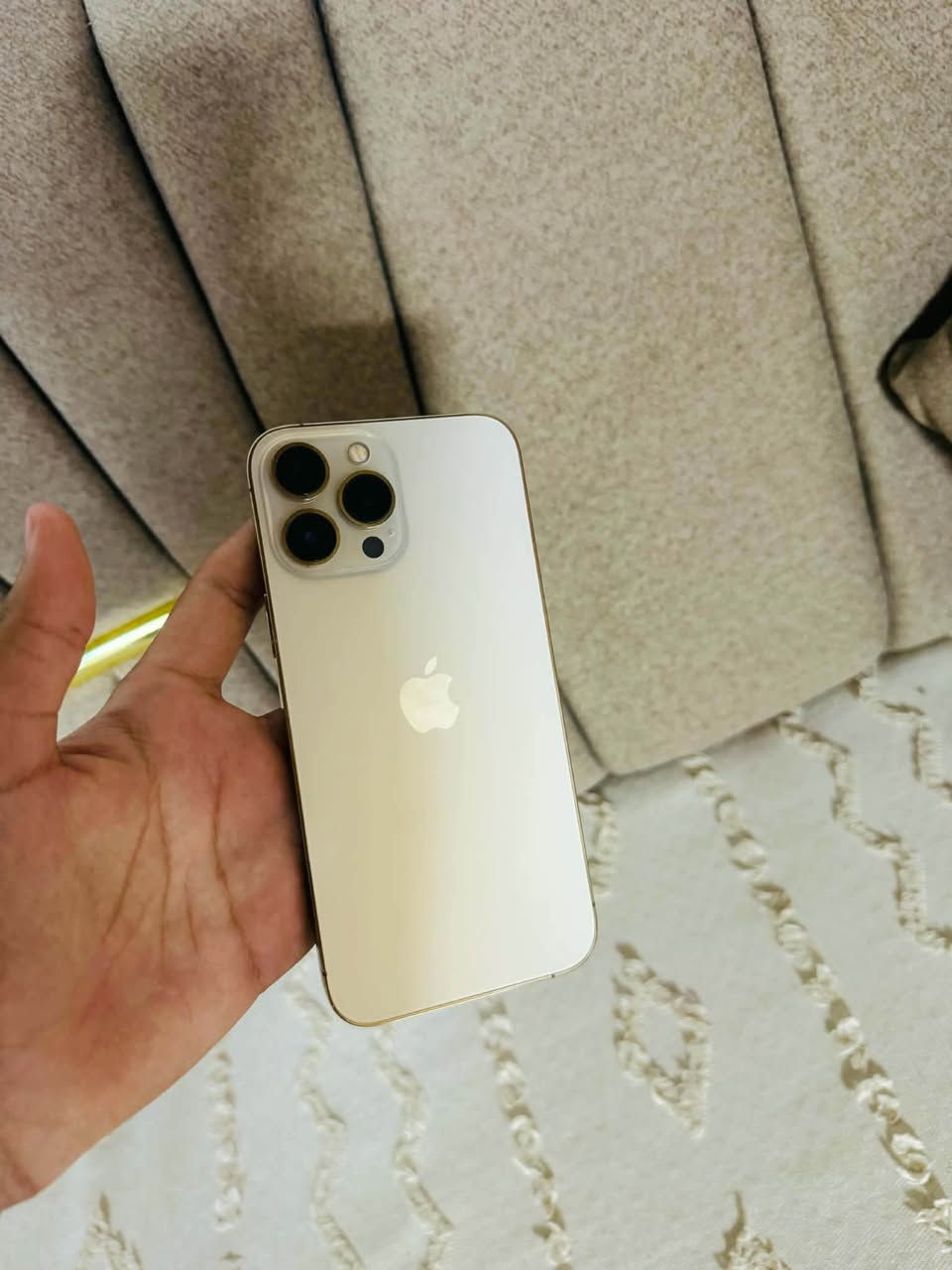 آيفون ١٣ برو ماكس • ١٢٨ • بطارية ٨٧٪