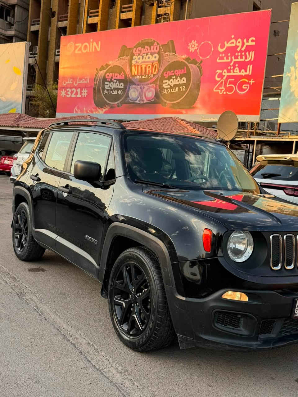 سلام عليكم جيب موجوده موصفاته وحادثه من امريكا جاملوغ خلفي بدون داخل مكان بغداد الكراده رقم الهاتف *********** السعر 108 $
