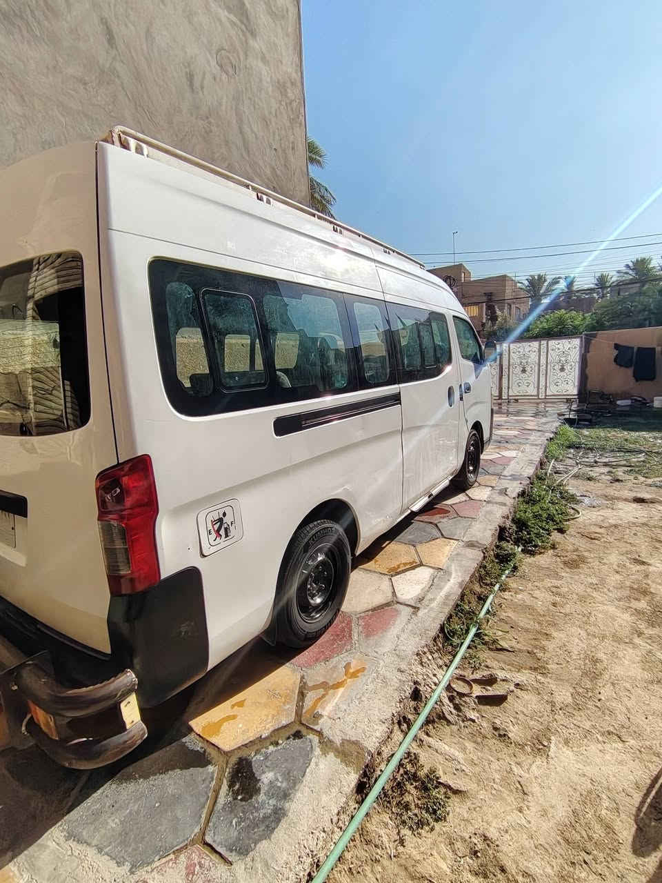 (اعادة نشر) سياره نيسان موديل ٢٠١٥ دوشمه كامله للبيع سعر١٧٥ بيها  و منظومه مال غاز مجال الاتصال على الرقم ***********
