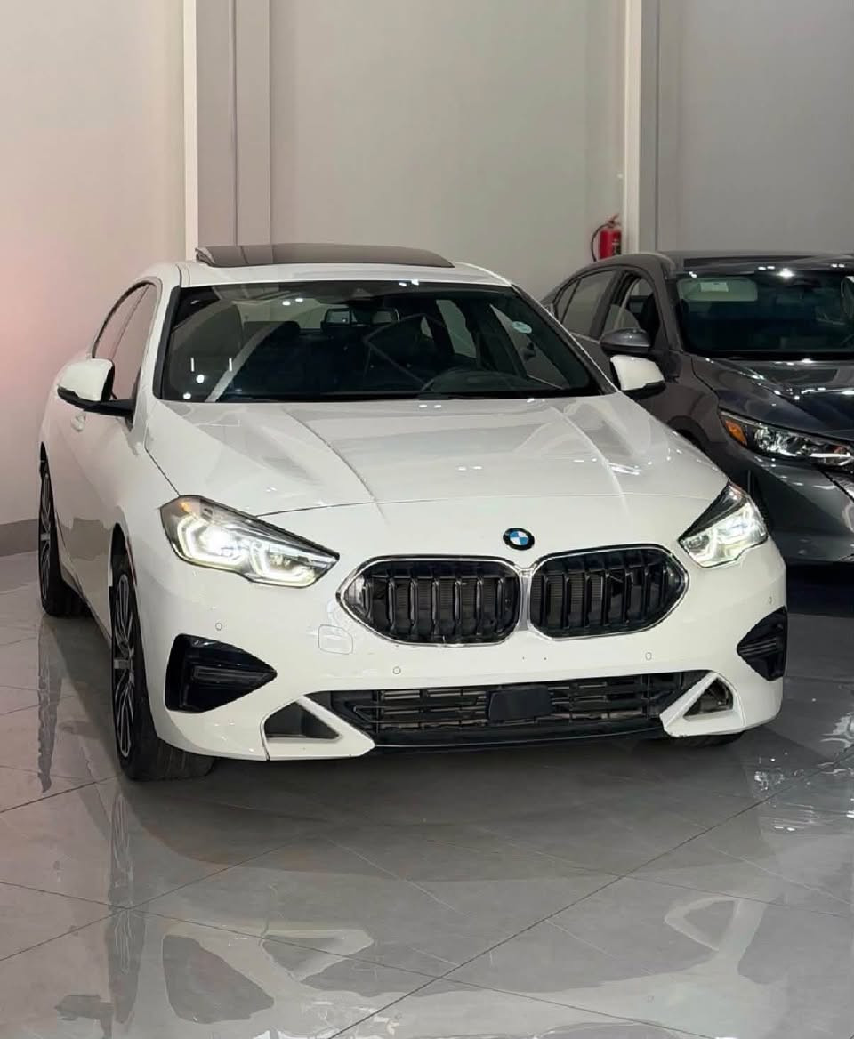للبيع: BMW 228i Gran Coupe موديل 2024
المحرك: 4 سلندر 2.0L توربو (sDrive)
 المسافة المقطوعة: 6000mi
 اللون: ابيض 
 المواصفات: شاشة BMW المنحنية الحديثة، إضاءة محيطية، بصمة تشغيل ودخول ذكي، وضعيات قيادة متعددة، بحالة ممتازة جداً.
‎ رقم الشاسي (VIN): ⁠WBA53AK01R7R26179⁠
 الموقع: أربيل
 السعر: (24,500)
 للتواصل: (***********)واتساب
