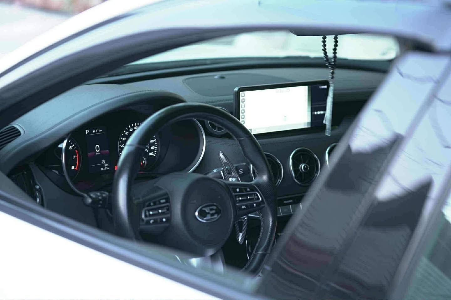 بيع سريع ومستعجل
كيا ستنكر 2022
2500 cc v4 
فول عدا الفتحه 
ماشيه 65000 ميل
صبغ صفحه كامله لا لغود ولا شواصي سليمات 
حادثها بأمريكا ومصلحه هناك 
كير + محرك كفاله عامه 
سياره خير من الله وبأسمي
السعر 150 وبيها مجال
مكان السياره الانبار الفلوجة

للتواصل ولتفاصيل اكثر خاص او الاتصال على الرقم
***********
السونار مرفق + صور السياره في امريكا
