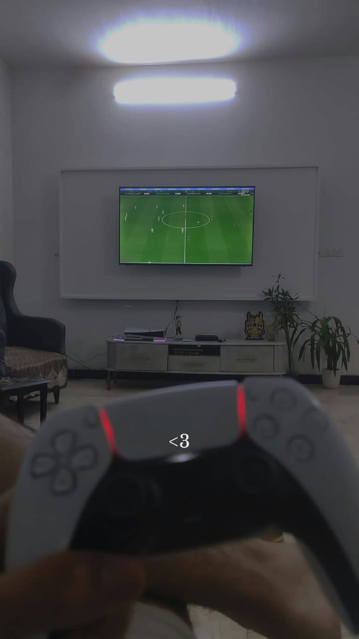 بلي 5 سلم نضافه 99 مكفول ويا يده اصليه ةيده ثانيه هم اصليه بس عطلانه تبديل شريط ويا يو اس بي من فاربر 1500 ويا قاعده شحن وتبريد ويا قرص شادو

مكاني الحسينيه 
متواجد  واتساب 
***********
