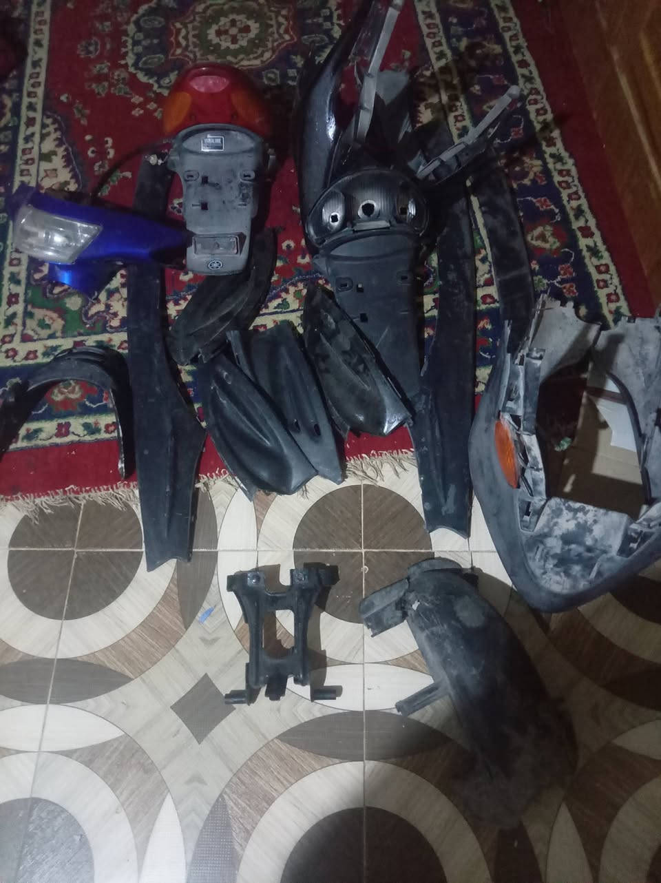 السلام عليكم غراض للبيع دراجه تسع ظروف استفسار الرقم مكاني بالبصره ***********
