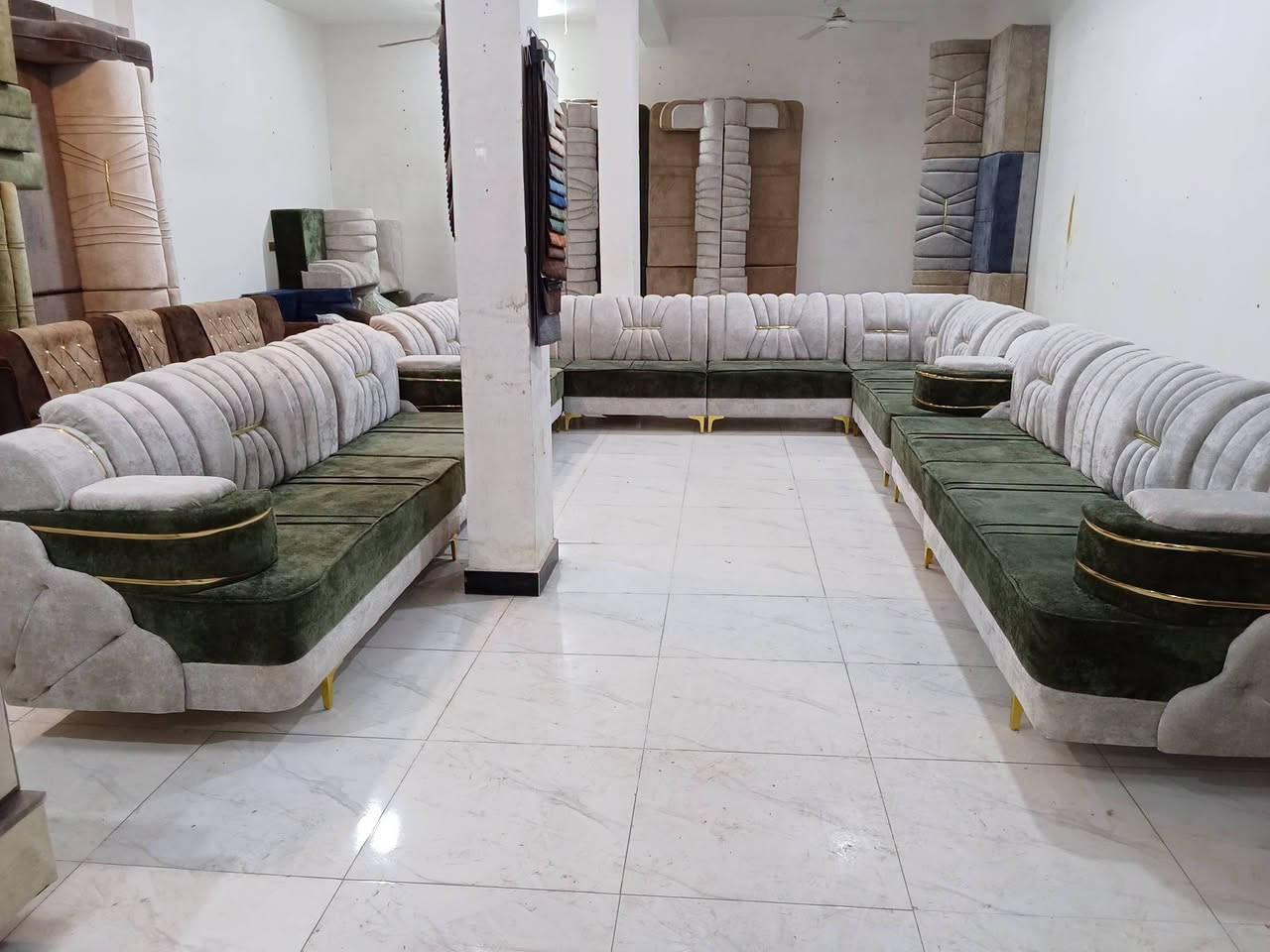 ديوانين 14 متر شغل تسگام خشب بلوك اسود سفنج مميز أول 22 نفر مووجود توصيل
ناصريه الاسكان الصناعي نزله الجامع مقابل صيدليه فوزي عباس ***********
