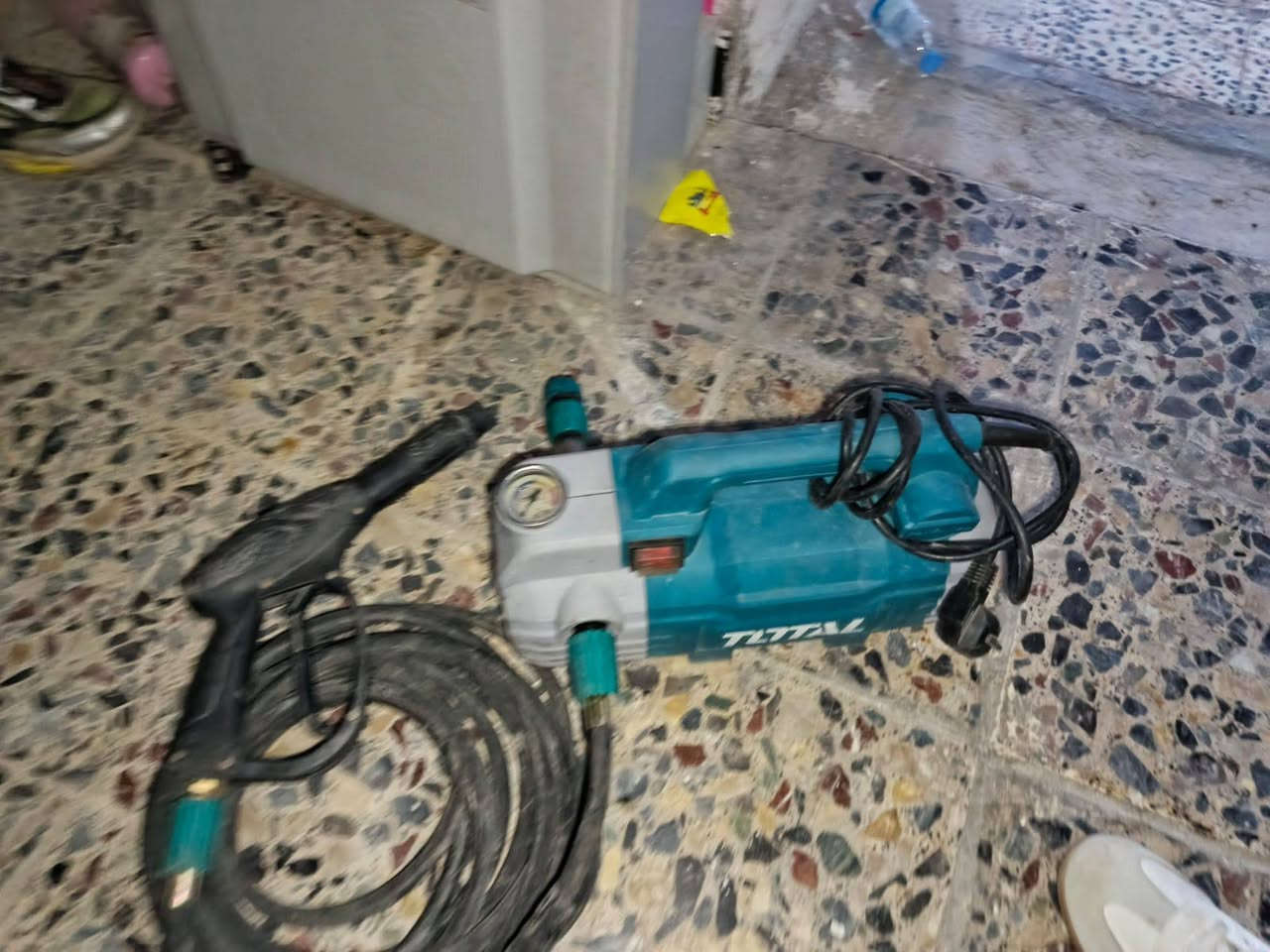 فارة اصلية 2850 بار حقيقي ماركة معروفة السعر 70 الف وبيهة مجال للطيبين مكاني بغداد الكرخ *********** يوجد واتساب
