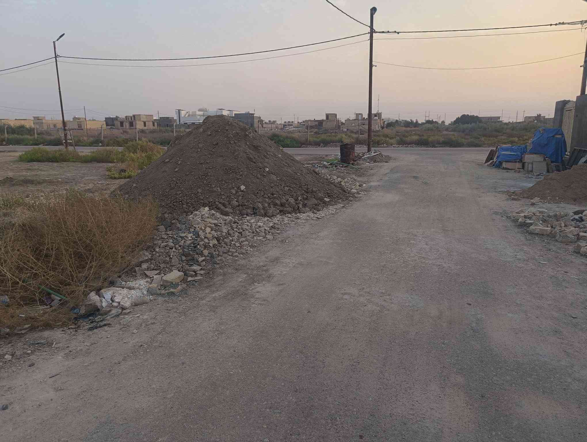 السلام عليكم عرصه بمجمع الشبلاوي بدايت الشارع ثاني عرصه موقعه المساحه 200 متر كافة الخدمات موجوده التفاصيل والسعر التواصل على الرقم ***********
