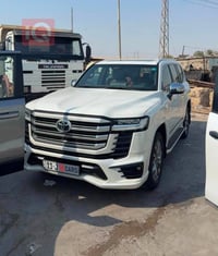 لاندكروز VXR 1/1 2024  توين تيربو ضمان SAS  كفاله عامه مغلفه PPFمن زير...