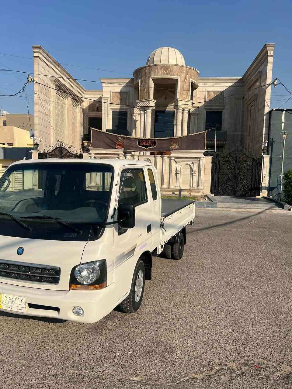سلام عليكم كيا ام عيون موديل 2002 شاصي مكفول مكينه خير من الله لاتبخير ولاتنقيص رقم بغداد تحويل ثاني يوم السياره مكفوله من الضربه ومن الكص بيها مكانات صبغ بسيطه صدر جديد تخم تاير جديد 
العنوان البلديات قراب امن. العامه 
السعر 75 وبيها مجال. 
الهاتف ***********
