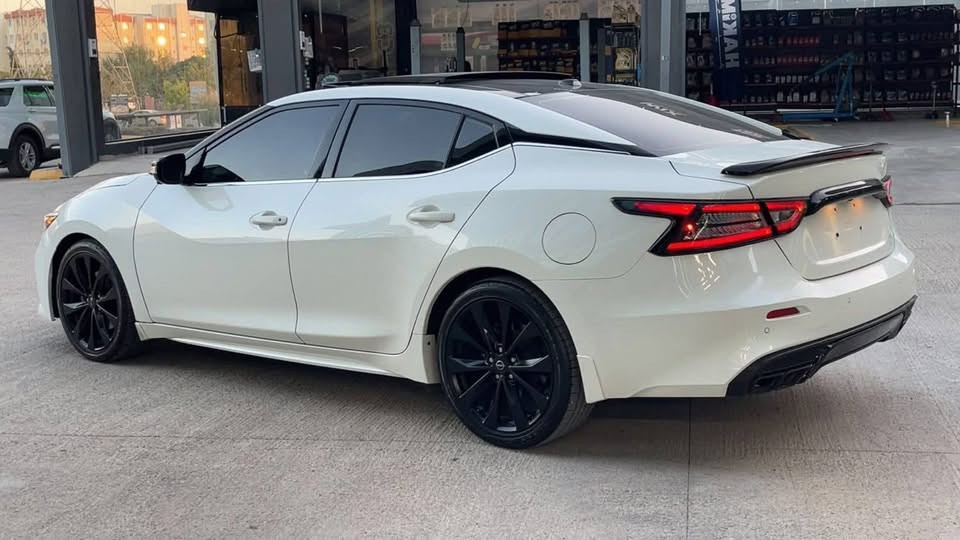 Sr 2023 موديل
***********
ماشي 35 الف كيلومتر
