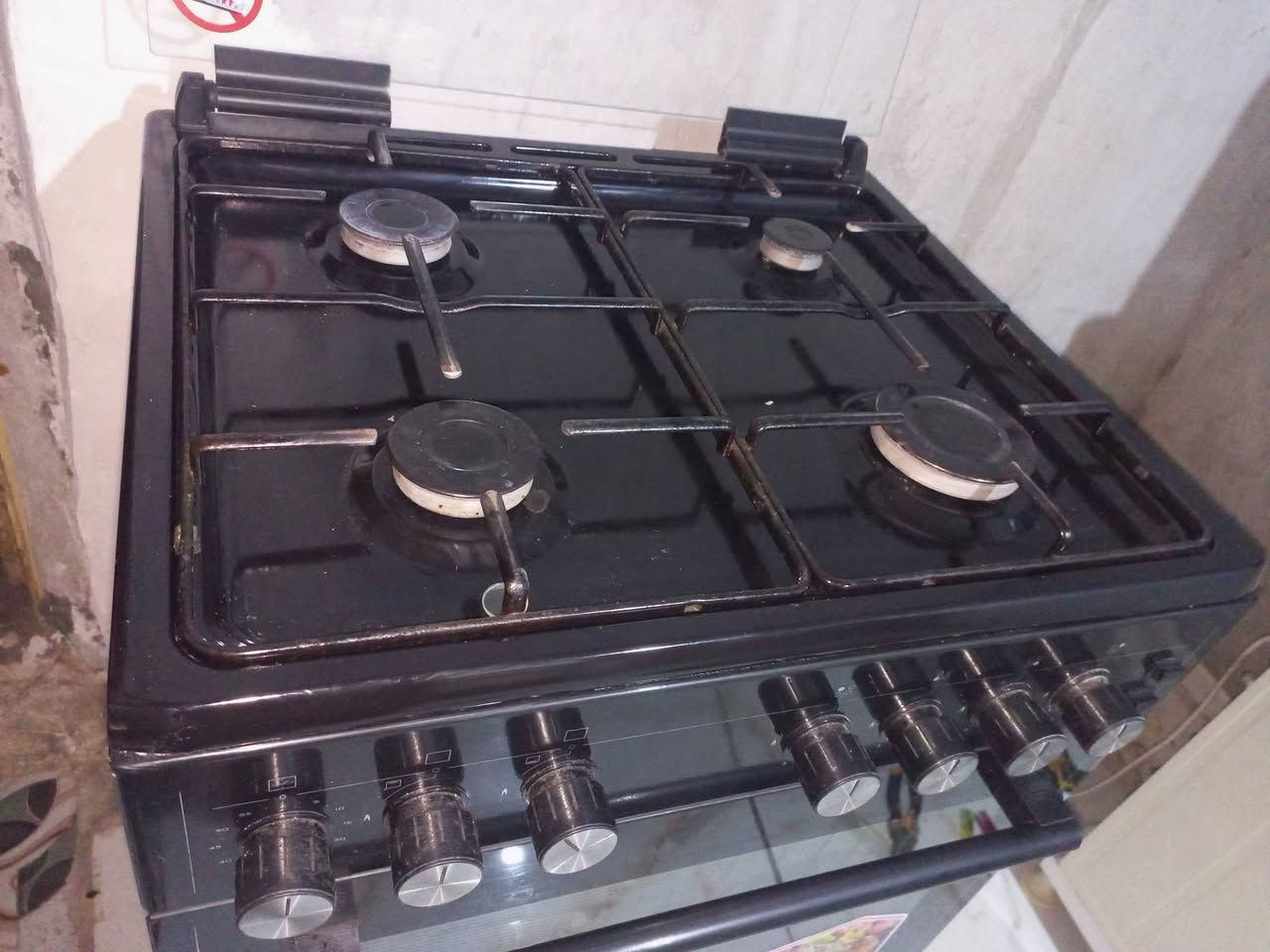 طباخ جديد اي عيب مابي   بعد جديد سعر 90الف ***********
