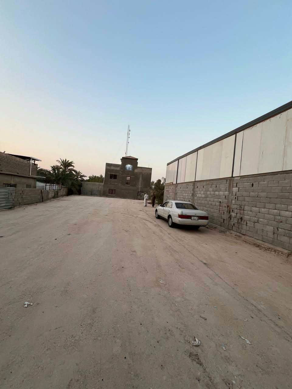 قطعة أرض تجاري • ٦٠٠م • نهر خوز