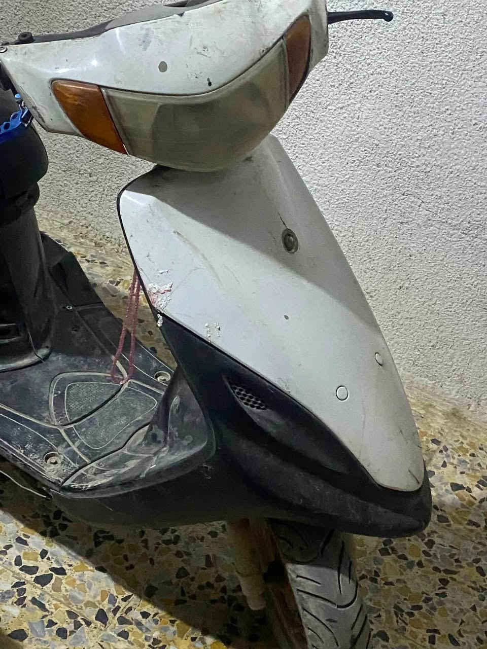 سلام عليكم عندي ماكس قجمه للبيع الدراجه تشتغل بس تخربط السبب كابريتر والدراجه كامله مابيها نقص ابيع كوم حديد السعر 300 وبيها مجال حك الجيه مكاني بغداد جسر ديالى الجديد رقمي ***********

