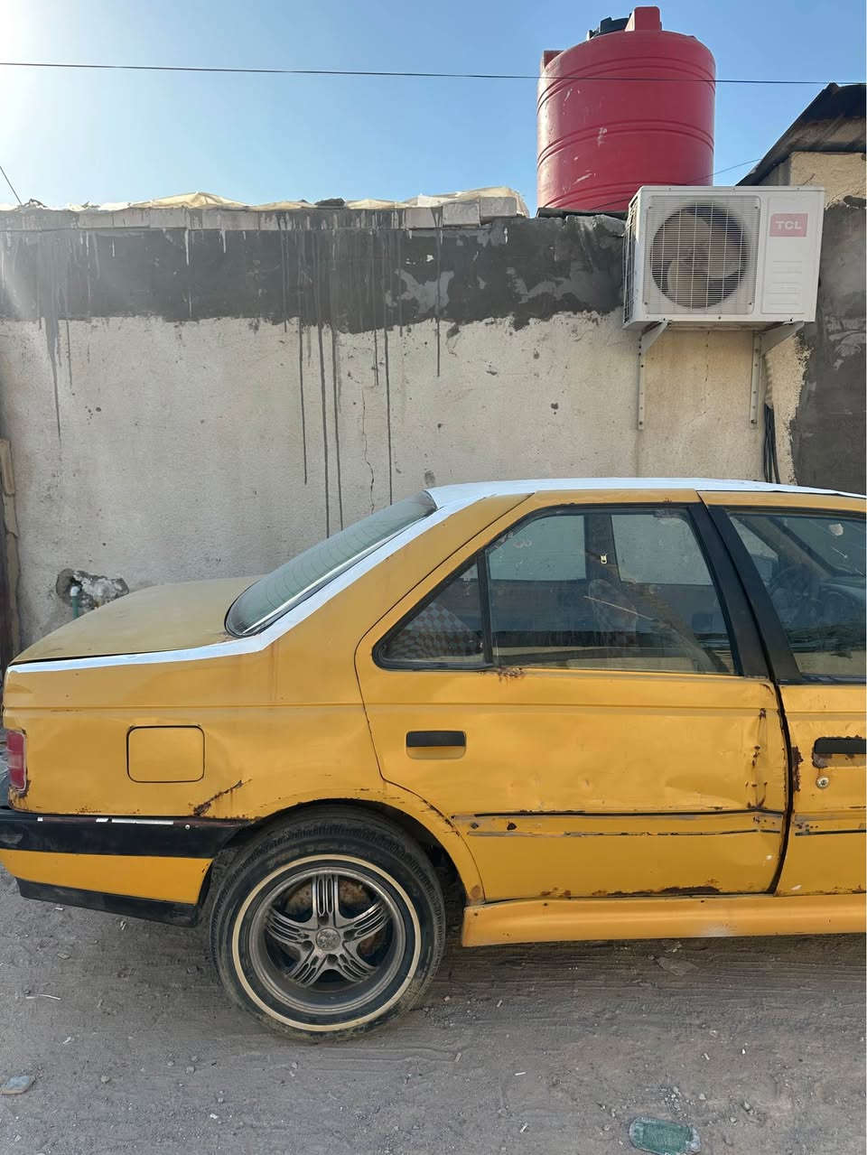 عدي بيجو 405 تعمير جديد بس تشد غراضه  ماعدي اكمله  ترهم مرواي بسيبا مصفره وراعي موجود وسعر 18 وبيه مجال *********** البصرة, العراق
