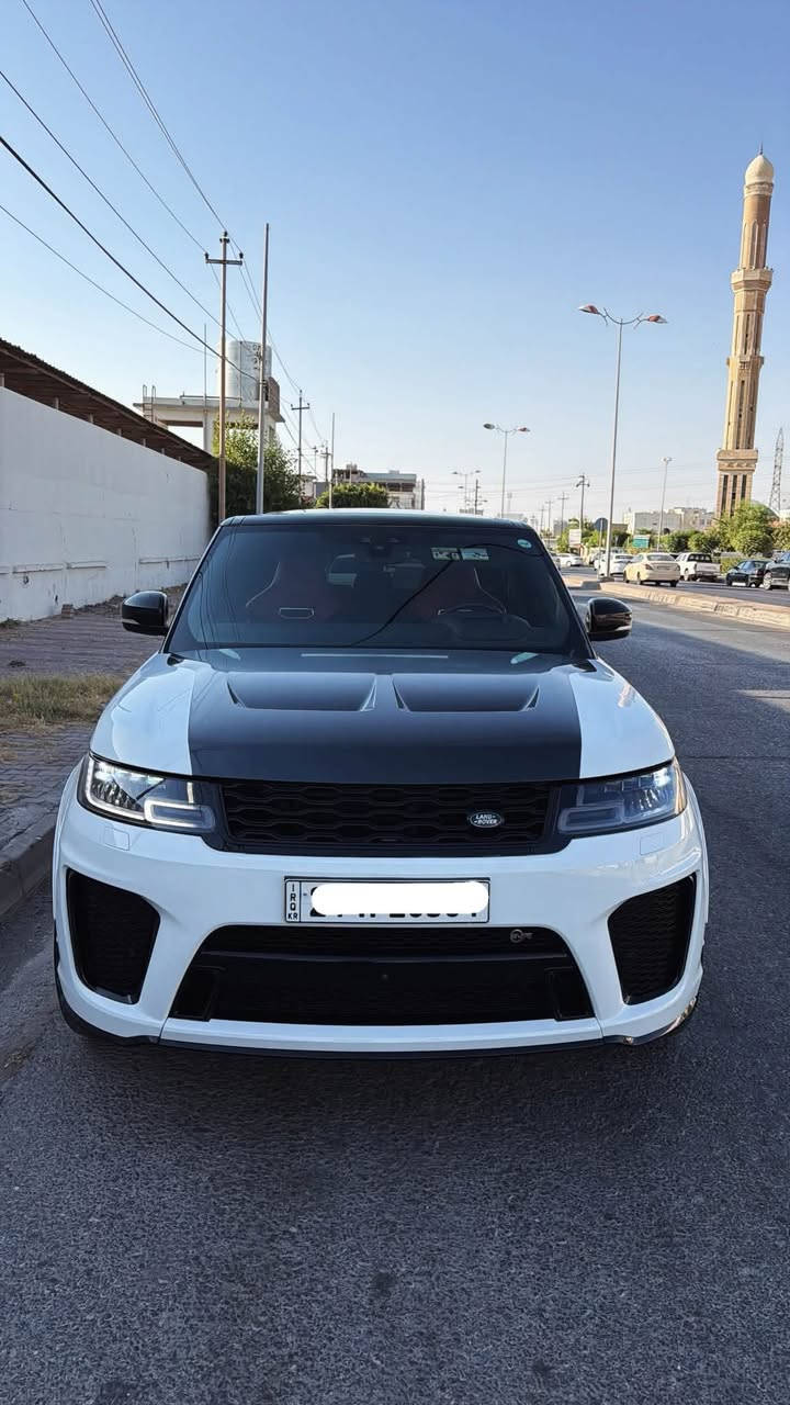 🔥 2021 Range Rover Sport SVR 🔥
إذا نحچي عن الهيبة والقوة، الـ SVR إلها حچي ثاني 😈🖤
محرك V8 سعة 5.0 لتر سوبرتشارج، يولّد 575 حصان وعزم 700 نيوتن متر 💪
🚀 من 0 إلى 100 بحدود 4.5 ثواني
🏁 سرعتها القصوى توصل 320كم/ساعة
⚙️ گير أوتوماتيك 8 سرعات
🛞 دفع رباعي AWD
🔊 وصوت الـV8؟ هذا وحده سالفة ثانية 🔥
فخامة رانج روفر + قوة V8 + أداء سيارة رياضية + هيبة ما تنوصف
*********** مامتواجد فيس فقط واتس اب

