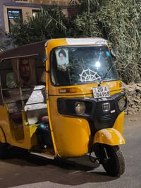 تكتك للبيع موديل 19 شهر 12  رقم وسنويه السعر 6500 وبيهه مجال المكان بغ...