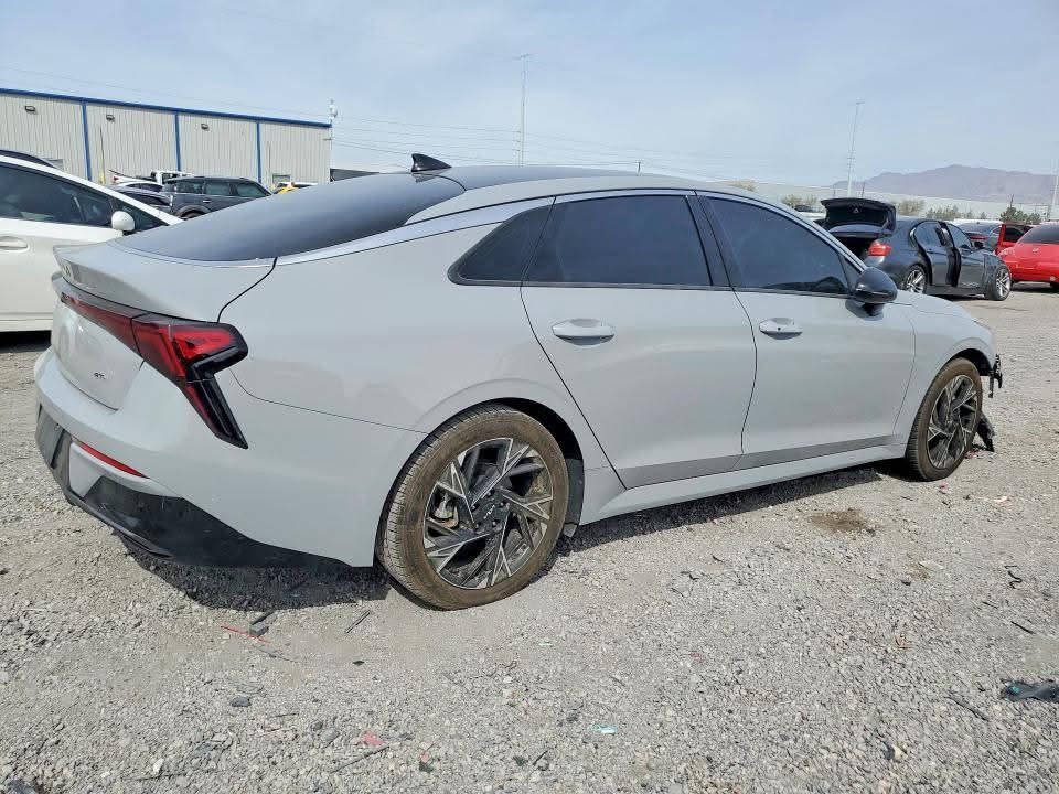 K5 GT_LINE 2025
اسبوعين وتوصل للعقبة اريد ابيعها بـ 164

امانة الله بنفس سعر الشراء من الشركة وصولاتها موجودة والشركة موجودة بس وصلت قبل ماكمل معاملة الشهداء ومادبرت فلوس الكمرك والرقم الي يريدها يراسلني او يتصل بيه 
*********** السيارة حلو حادثها وراسلت اكثر من سمكري ميصير بيها قطرة صبغ فقط بارد او pdr
