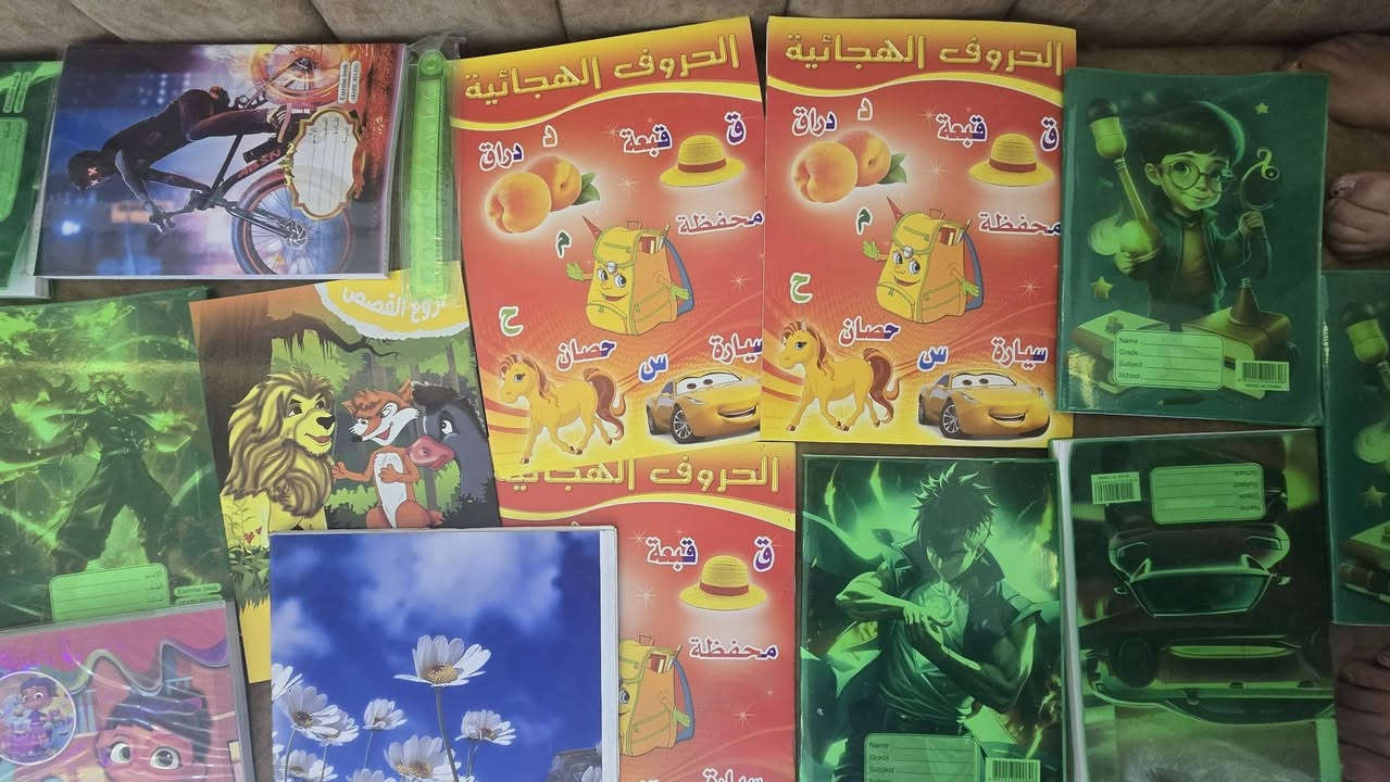 أغراض مكتبية • بكميات • صور متوفرة