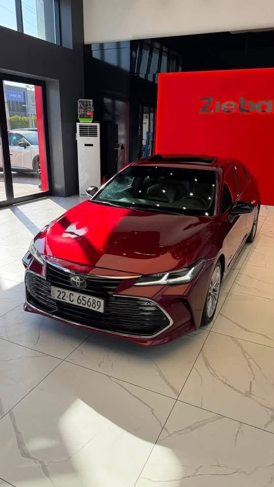 ﷽
أفالون 2019 ليمتد (AVALON 2019 LIMITED) 📦

حجم المحرك: ستة سلندر V6 3500

المسافة المقطوعة: 85,000

فول مواصفات (أعلى فئة):

 بصمة (تشغيل ودخول ذكي)

 فتحة سقف (سلايد)

 بروجكتر زجاجي (داتاشو / HUD)

 نظام صوتي JBL

 رادار أمامي وخلفي

 رادار تحديد المسار

 أوتو ستوب (Auto Stop)

 أوتو هولد (Auto Hold)

‎ حساسات

 مقاعد تبريد وتسخين

 شاحن لاسلكي (Wireless Charge)

 ذاكرة خزن المقاعد

 ستيرن كهرباء 

 مثبت سرعة (تحديد سرعة)

 مقاعد خلفية مزودة بهيتر (تسخين)

 والعديد من المواصفات الأخرى...

ملاحظات السيارة:

السيارة وارد امريكي حادثها دعاميه اماميه وشفة البنيد فقط

السيارة مغلفة PPF ضمان 8 سنوات  

مكان السيارة بغداد 

السعر 265 وبيها مجال بسيط

للمزيد من المعلومات يرجى الاتصال على الرقم التالي:

📞 ***********
