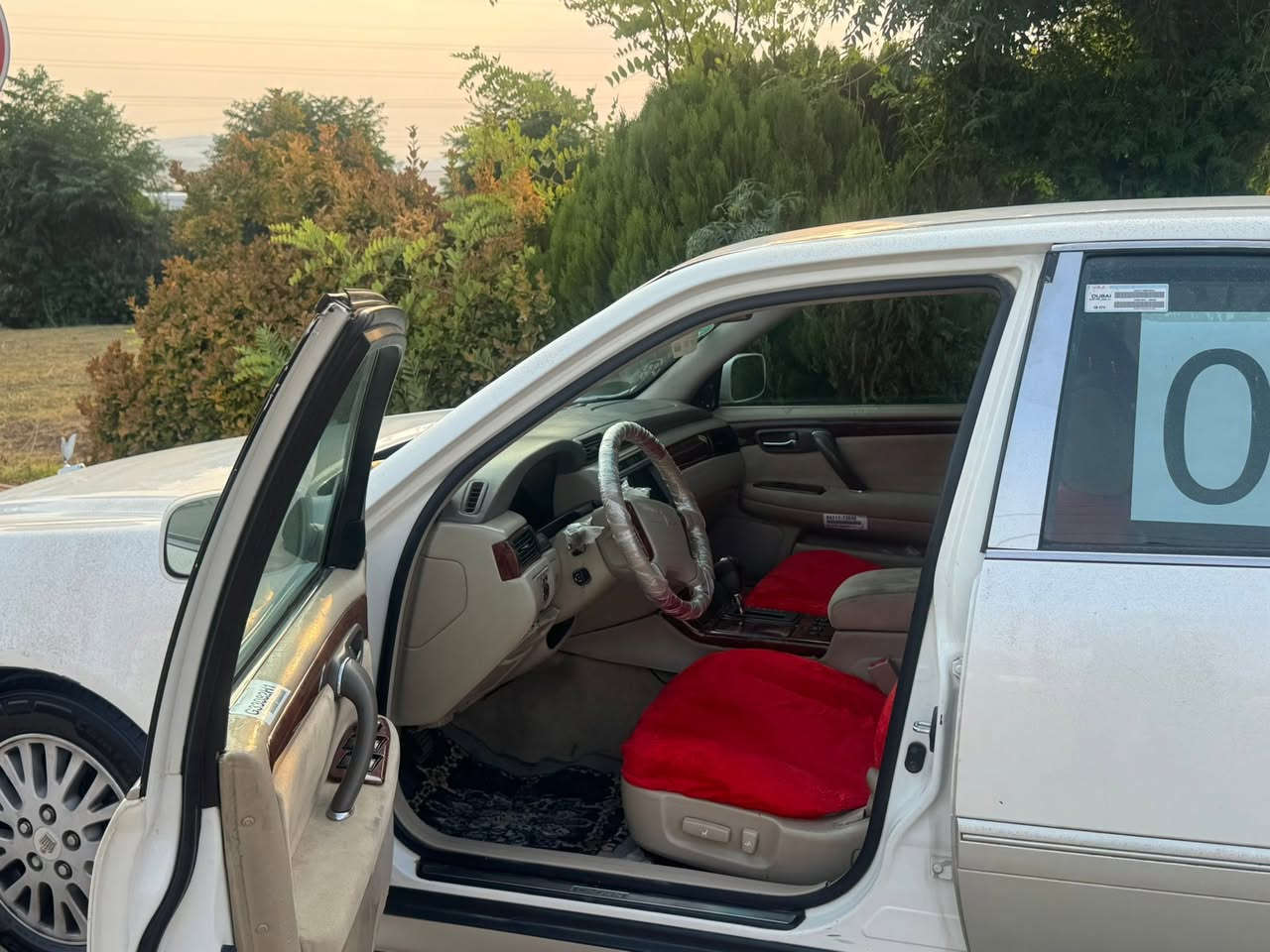 مەلیکەی بڕاوە بڕاوە
کۆدی بۆ کراوە 
مەکینە دیفۆری گەورە ١٧٥
٤ دوگەومەی پەردەو سەلاجە و ٤کوشن کارەبا
پيش ئەبەو عینەو دوای کریستڵ 
سەیارەک زؤر تازە کامل مەسرەف کراوە 
لەمسی شاشی ئیش ئەکە 
سوکانی وەک ئاو وایە 
تەقەو ڕەقەی بەشەرت 
تەبریدی ساردی لەسەر سویچ 
دەعم و لێدراو کەڤەر بەشەرت 
سەر و بن نەجەف 
سعر٣٨ گەڵاو کامە مەجال 
ژم/***********
