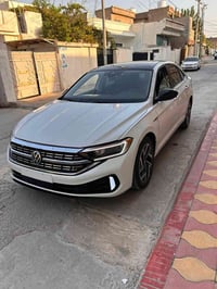 Jetta 2024 SEL premiu نرخی ١٣٠ قفل دوو سویچی بیلادی ئیرباگ تەنها شان ١...