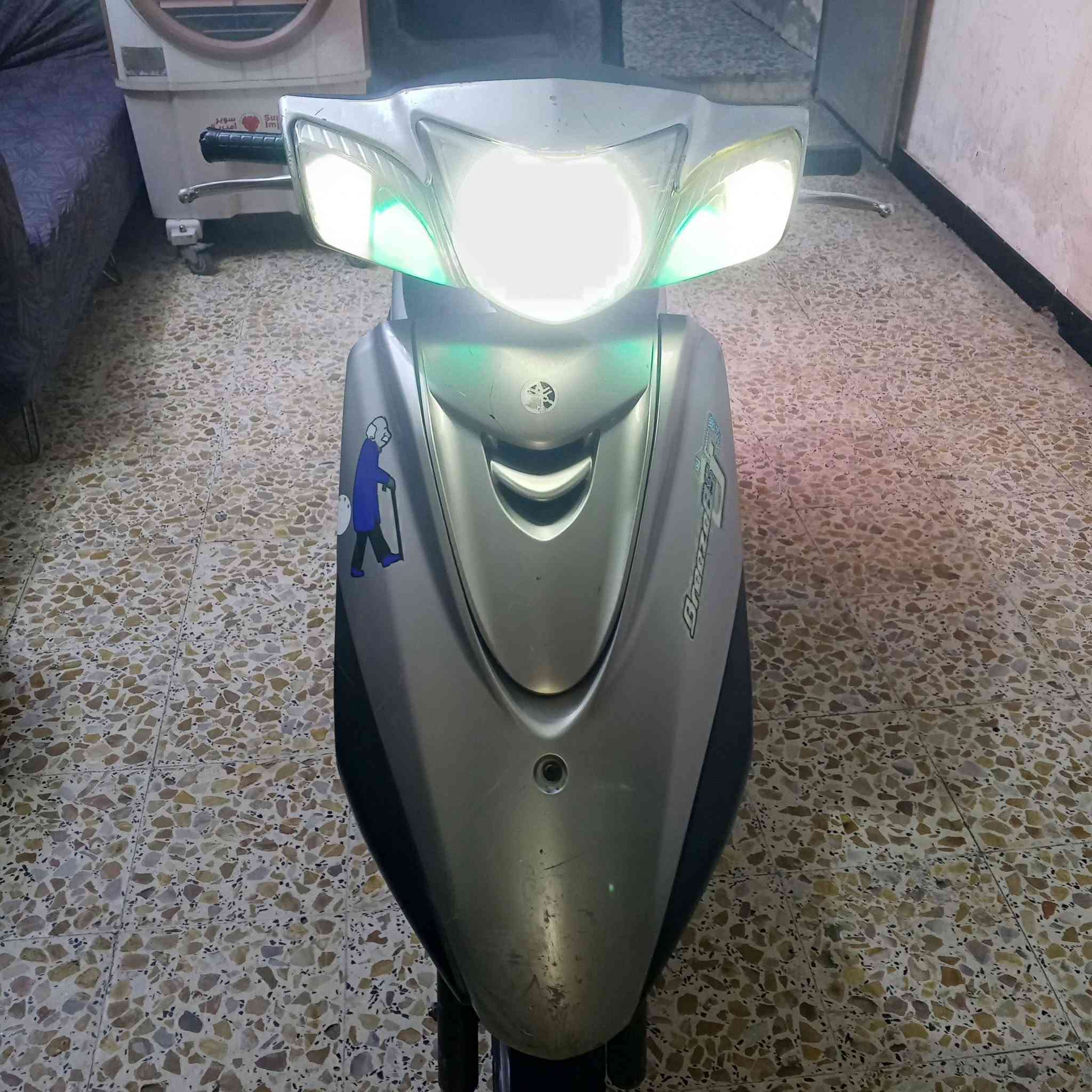 ابريز ببغاء نازل خطين اي نقص ما بيها الدراجه كلها شغاله بلادي ختم واحد السعر 700 بغداد المشتل***********
