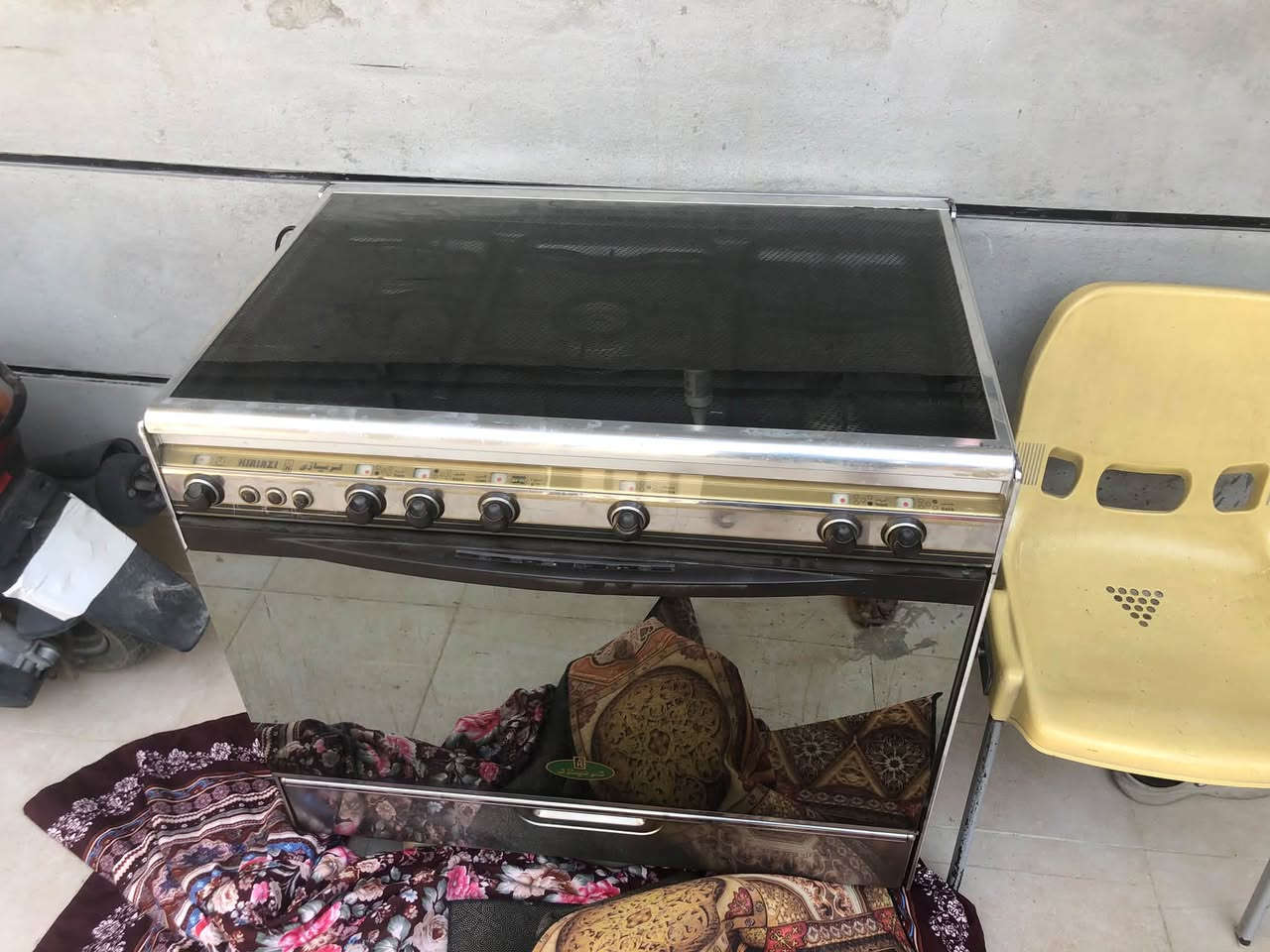 السلام عليكم
طباخ كريازي اصلي باب اول شغال ونظيف جدا
السعر 150 الف
كاروك طفل هزاز وجرارة كبيره السعر 30 الف
ابعاد الكاروك الارتفاع 75 سم العمق 60سم العرض 100 سم 
***********
بغداد 
لايوجد توصيل
