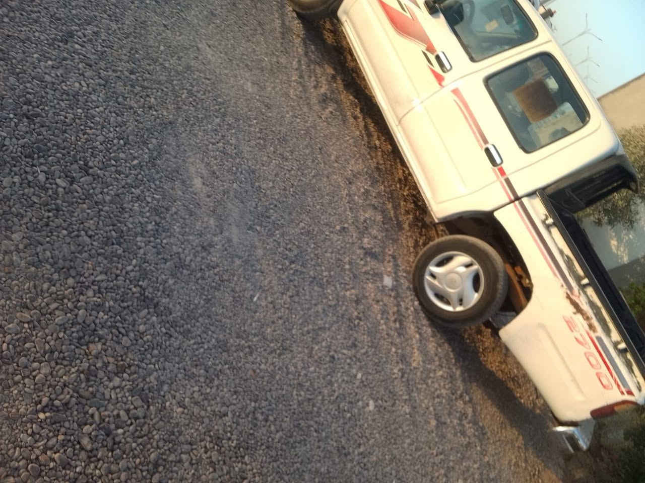 مكلف بالنشر
بيكم تيوته موديل 99 رقم انبار محرك وكير فول مكفوله من الصبغ بيها بارد بالجاملغ حداديه جديده سياره حلوه مال جناي 
لمعرفة السعر وبقية التفاصيل اتصل على رقم صاحب السيارة ***********
