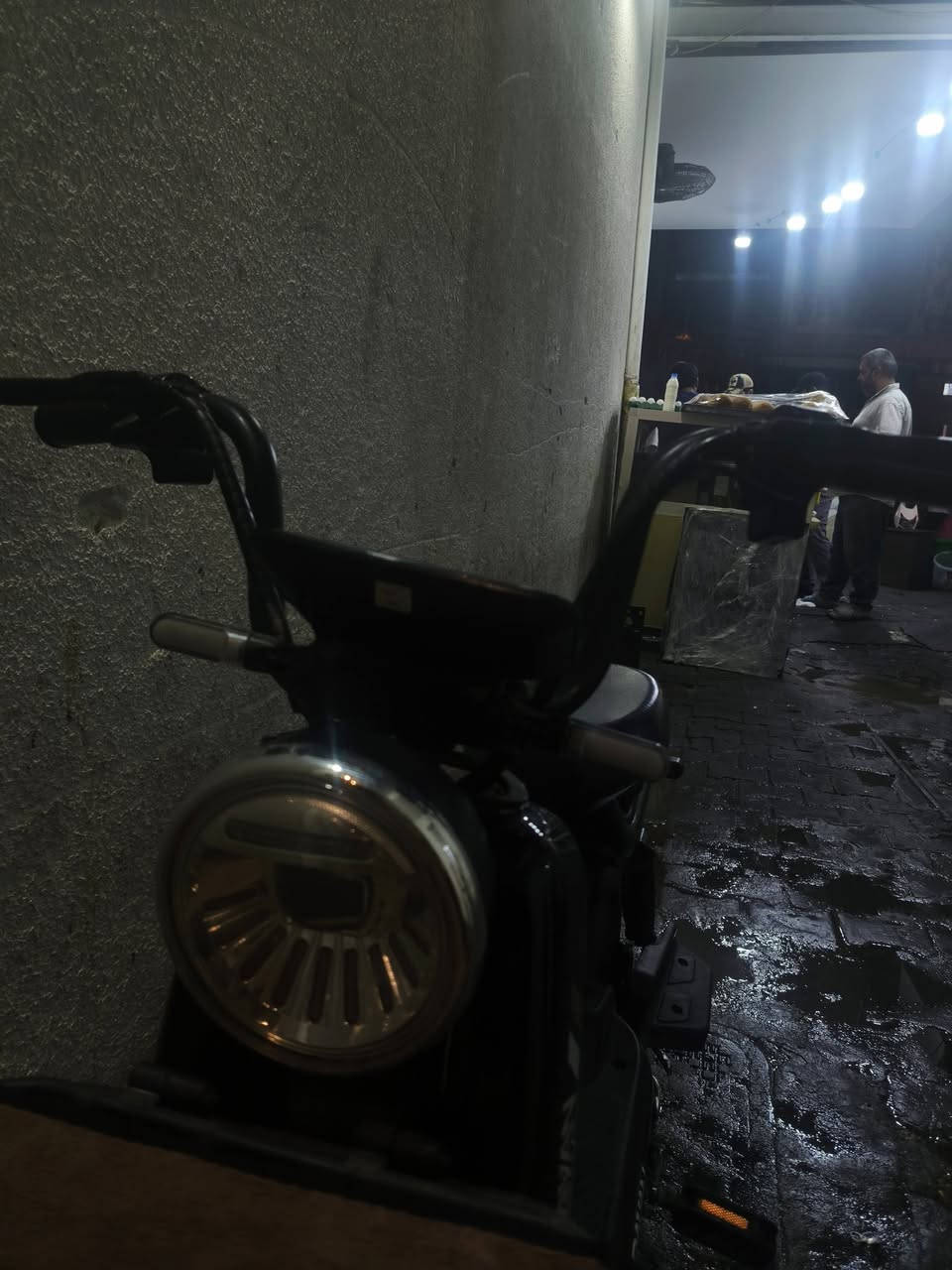 سلام عليكم
باسكل شحن للبيع حجم 14
بصمه 2
سويج 2 
بطاريات 🔋جدد
المكان كربلاء باب طويريج 
السعر 275وبي مجال بسيط حك الجيه  
الرقم ***********
