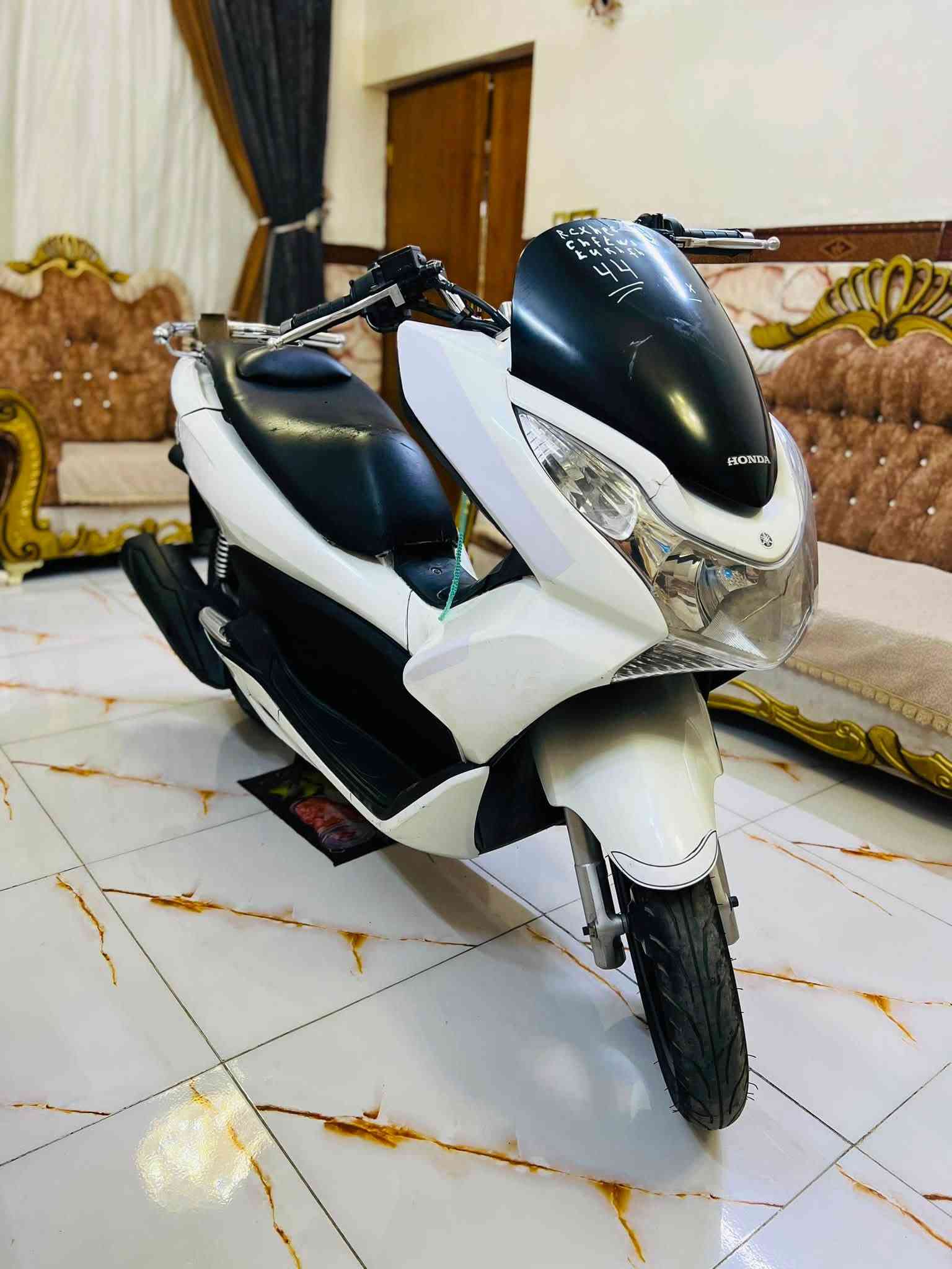PCX • جيل الاول • ١٥٠