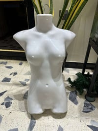 30 قطعة نضافة نفس الصورة السعر مناسب  07705388817 واتساب