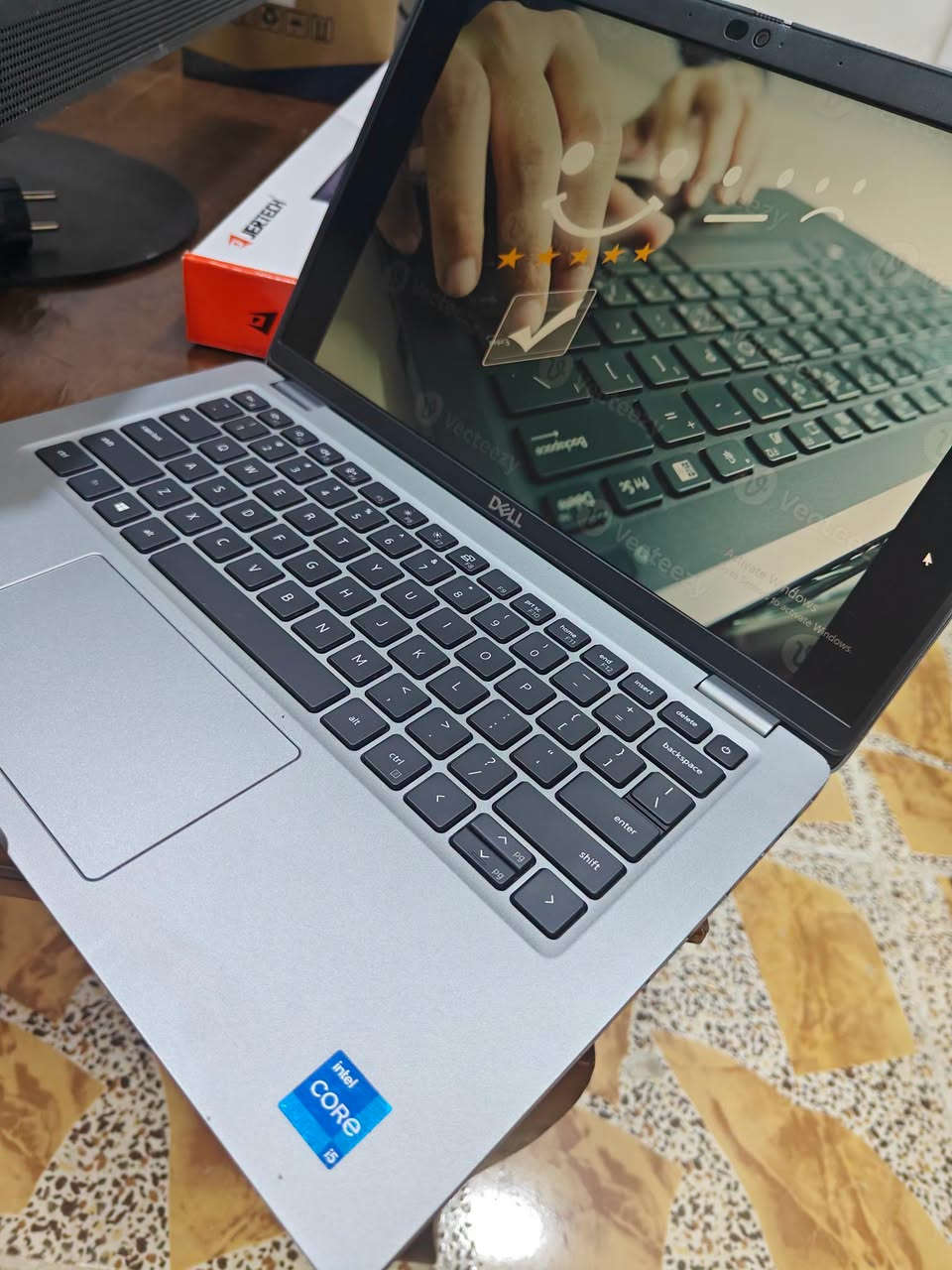 Dell 5420 • i5 جيل ١١ • شاشة ١٤ لمسية