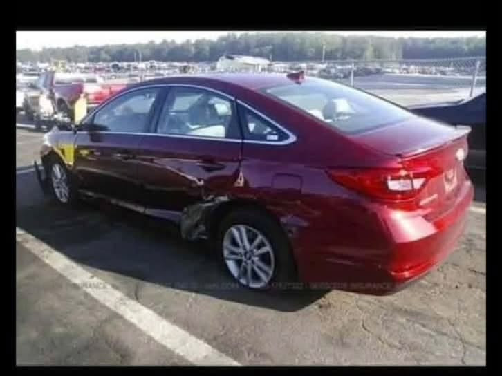 للبيع سوناتا 2015 رقم بابل امريكي صور الحادث بل منشور بدون يرباك 
كير محرك حداديه تبريد جديد
السياره جاهزه 
السعر 103 
مكان بابل حله 
***********
