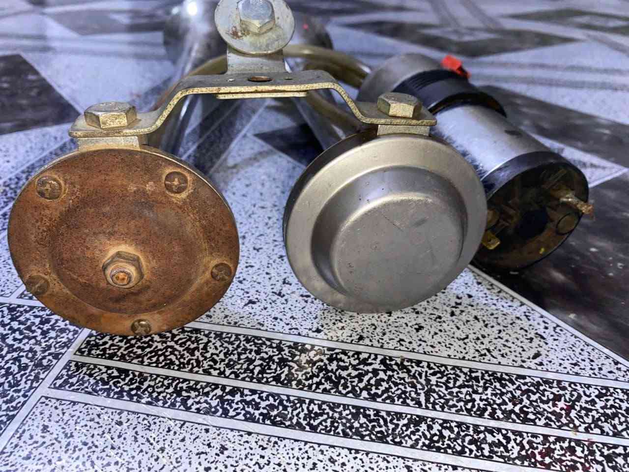سلام عليكم هورن براد ايطالي اصلي للبيع قيم بما يرضي الله وخذه ***********
