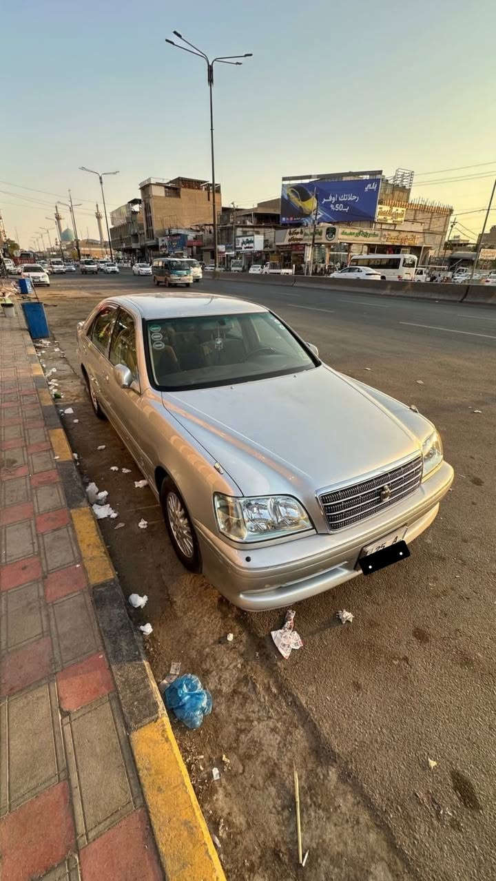 ملكة موديل 2002 رقم كركوك انكليزي باسمي اني  سنويه لل 2030 شاصي 75 غرفة 3 دكم . كير محرك تبريد كهربائيات حدايدة كله شغال مكفوله من الكص والعيب الشرعي سعرها 135 بيهة مجال  . مكاني نجف
***********
***********
متواجد واتس اب
