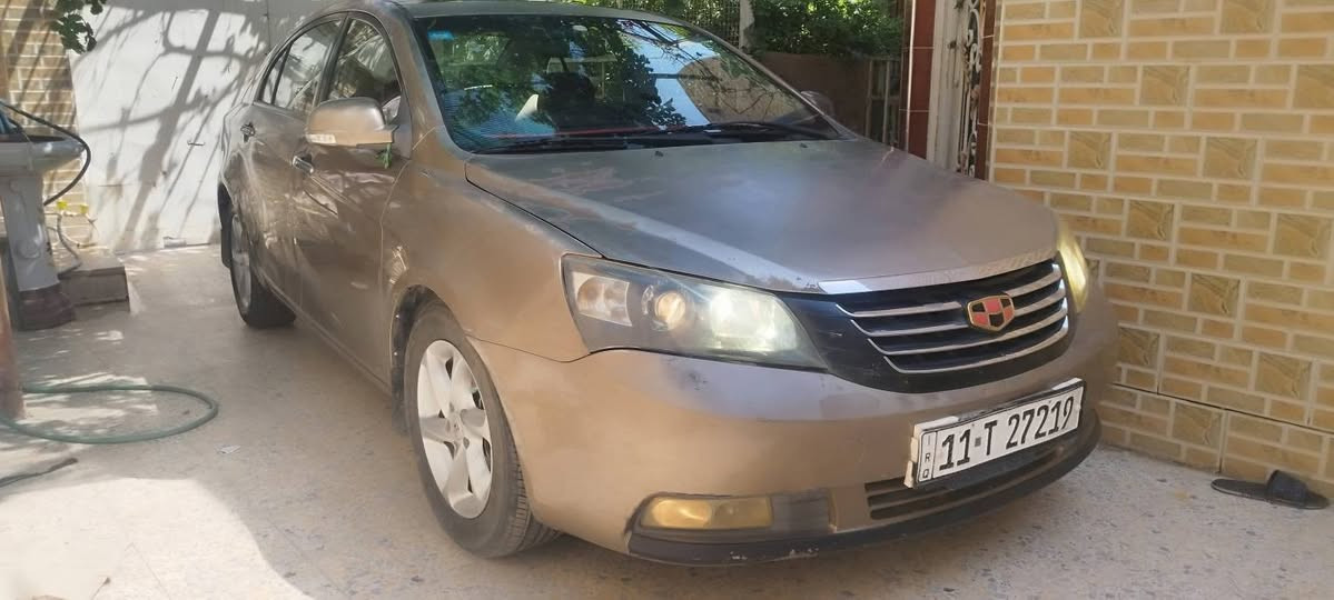 امگراند C7   ٢٠١٣
مكينه ١٨٠٠ بلاديه اوتو 
تبريد 
تدفئة
 سنتر لوك 
حساسات خلفيه
 رقم بغداد انگليزي بأسمي سنويه لل 29 
السعر ٥٠ 
 فقط مجورده بدون صبغ 
مكان السياره السماوة/القشله
غير متابع تعليقات فقط واتساب او اتصال ***********

