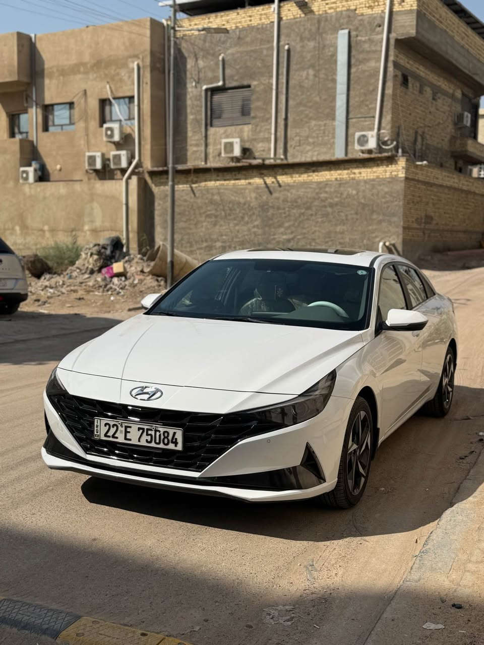 يالله بالعافيه ع الياخذها 
النترا 2022 خليجي⁉️
سياره كفاله عامه ✅
مكينه 2000دوش 
فول موصفات 
تبريد قطعتين 
نقاط عمياء 
رادار امامي خلفي 
مرايات كهربائيه 
فول سياره 
ماشيه 31الف كيلو ⁉️
سياره زيرو بنسبه موديلها 
رقم أربيل 
عنواني بصره 📍
بيع او مراوس 
*********** البصرة, العراق
