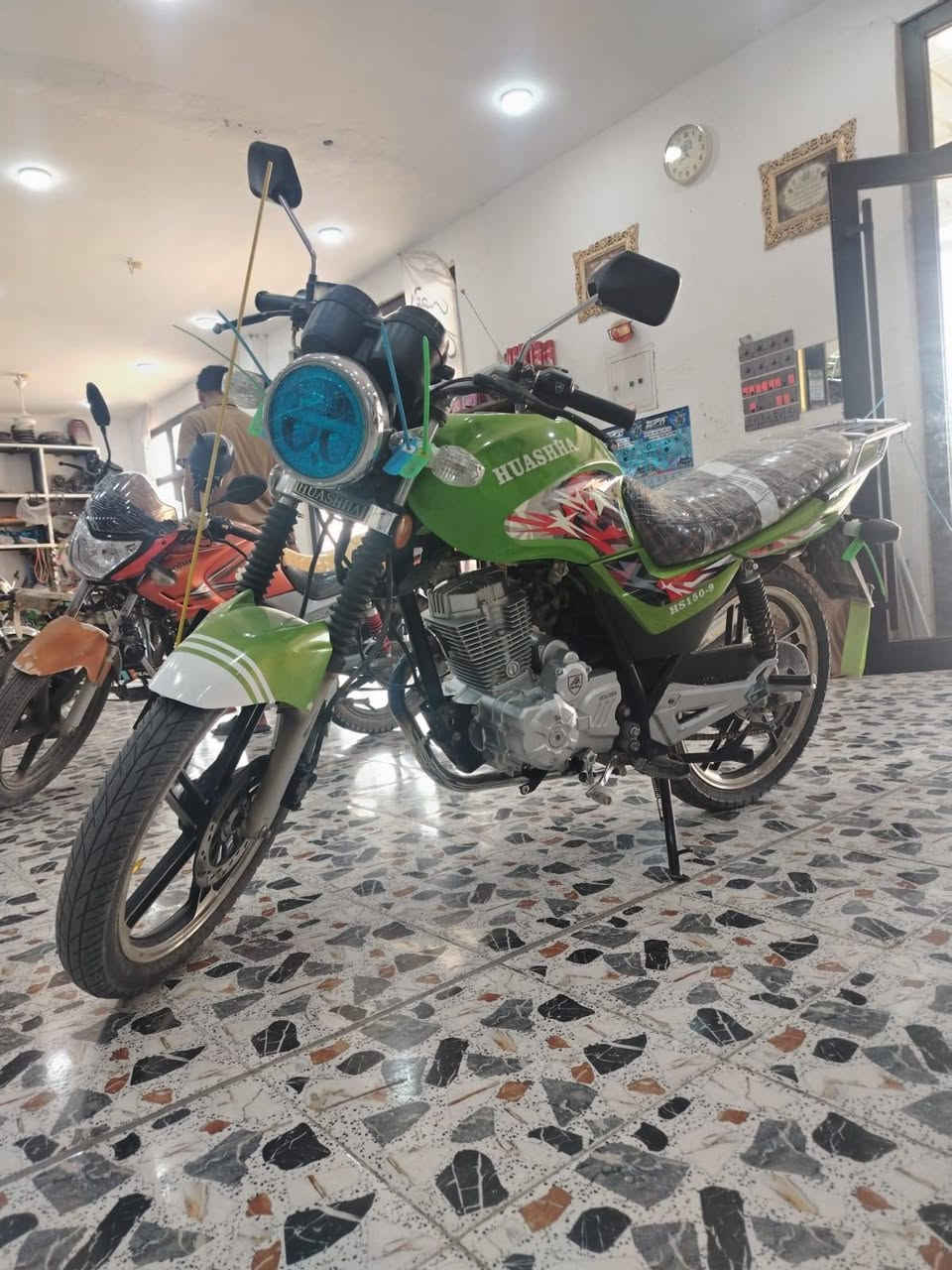 ماطور هيوشه موديل 23اوراق ما بي السعر 850الهاتف ***********
