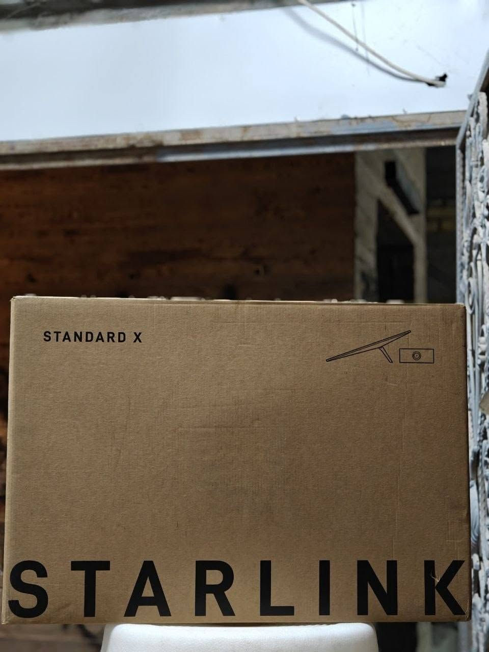 ب 800.000

نص مكتوب في الصور:
- STARLINK إنترنت فضائي سريع... في أي مكان STANDARD X اتصال موثوق وسرعة عالية أينما كنت سرعة عالية تحميل حتي Mbps +150 وتنزيل حتي Mbps +20 اتصال عبر الأقمار الصناعية يعمل في الأماكن النائية والصحراوية والمناطق الجبلية تركيب سهل وسريع جهاز جاهز للاستخدام بدون فني أو إعدادات معقدة تغطية واسعة يعمل في معظم مناطق العراق والعالم موثوق وأمن اتصال مستقر ومشفر بتقنية متطورة يدعم عدة أجهزة في نفس الوقت محتويات العلبة طبق سترلينك (Standard X) راوتر ستارلينك (WiFi 6) كابل 15 متر طويل ومرن كايل الطاقة مع محول قاعدة تثبيت سهلة التركيب مثالي للمنازل والمزارع والتجمعات البعيدة يعمل في المناطق النائية والصحراوية مثالي للسفر والمخيمات اتصال مستقر في جميع الظروف إنترنت بحدود... حيثما كنت، ستارلينك يبقيك متصلاً.