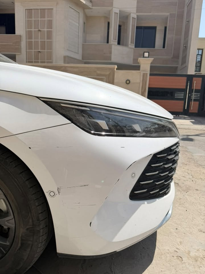 كن ال٢٠٢٥
ماشية 24الف

13 كامرة

بدون بانوراما 

رادار امامي خلفي جانبي

داخل ابيض

بطارية 80km

رقم ***********
