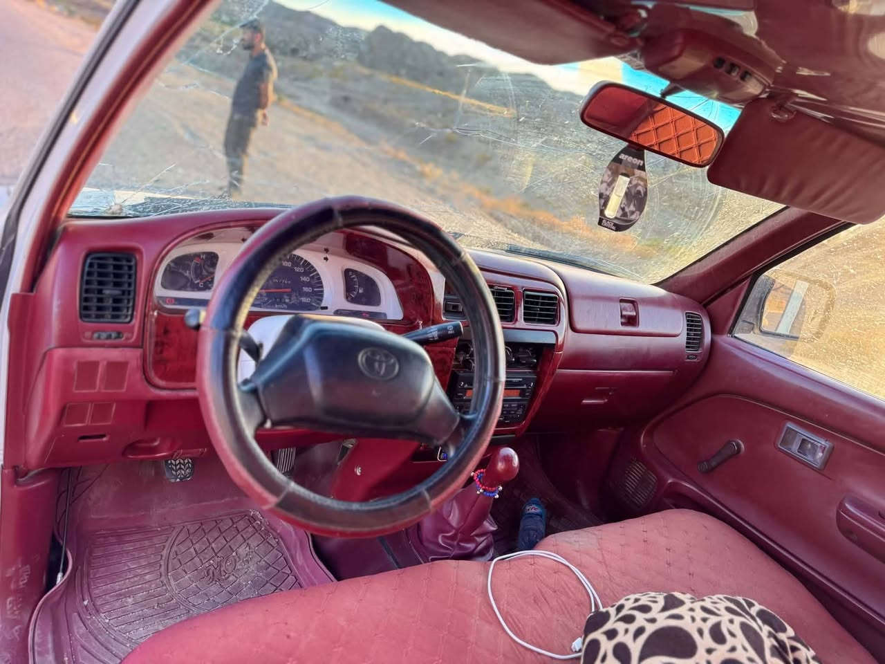 پیکاب 2001 وەشەرت حاسیبە ماڵی کەس کیشەی لەسەر  نەبیت مەکینە سپی یە تەبرید لەسەرسویچ مەکینەو گیر بەشەرت چوارتایەی لووک لەژیریتی سەدر دواو بەردەمی چرکەی تیانییە سەیارەکە مەشەالڵە هەڵمەتی زۆر بەقوەتە لەرۆبەرۆ جوان ترە سەیارەکەلەکفریە هین من نییە پەیوەندی بەوژمارەیەوەبکەن پرسیاریش لەمن مەکەن سەری منوو خۆتیش مەیەشینە ئەویش ژماڕەی خاوەنی   ***********
