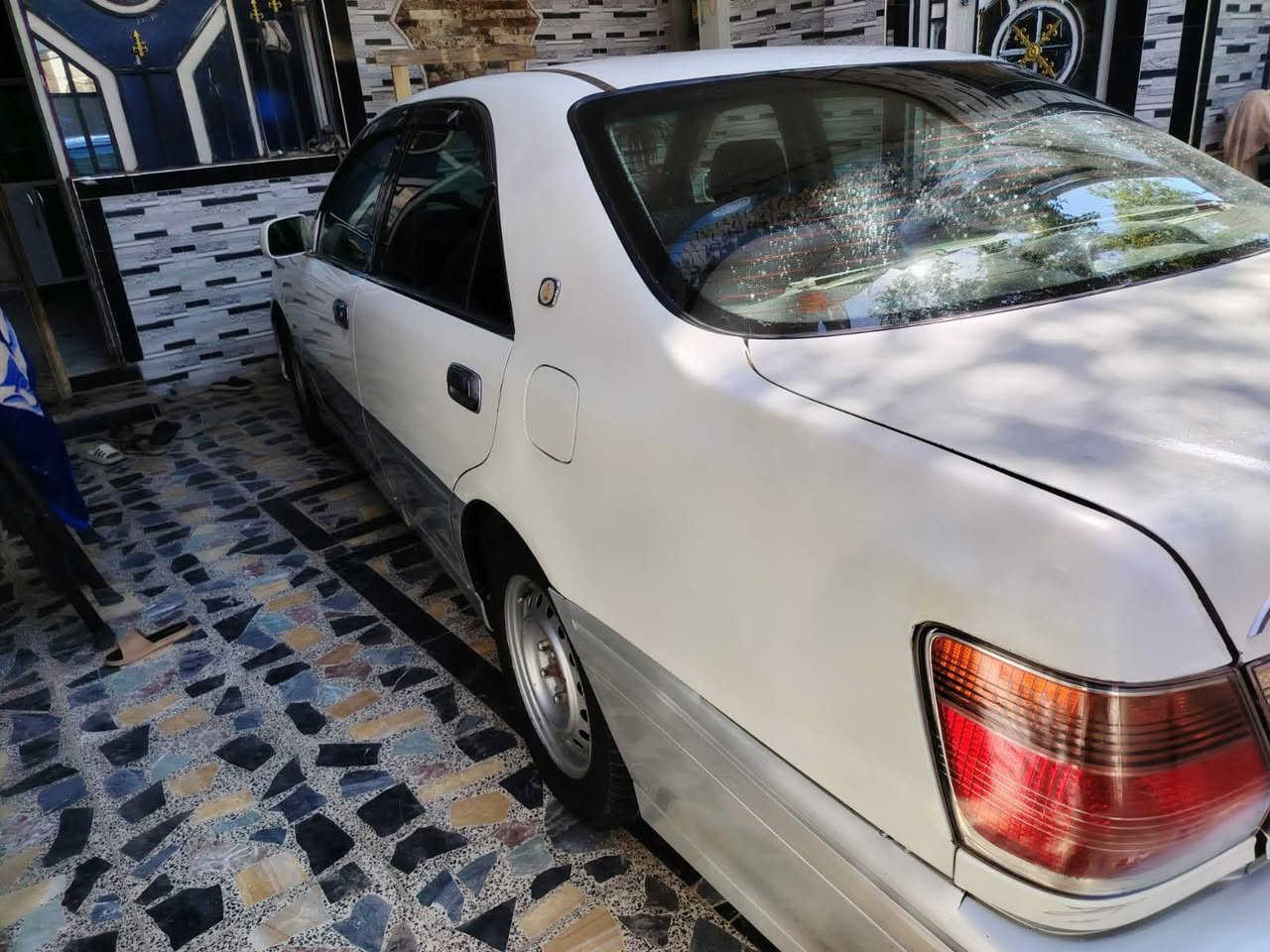 السلام عليكم 
جنون موديل 3دي فور سياره جاهزه مكينه كير تبريد مراوس أو بيع ادوات *********** بس تصال مكاني ميسان سعر 32وبيه مجال
