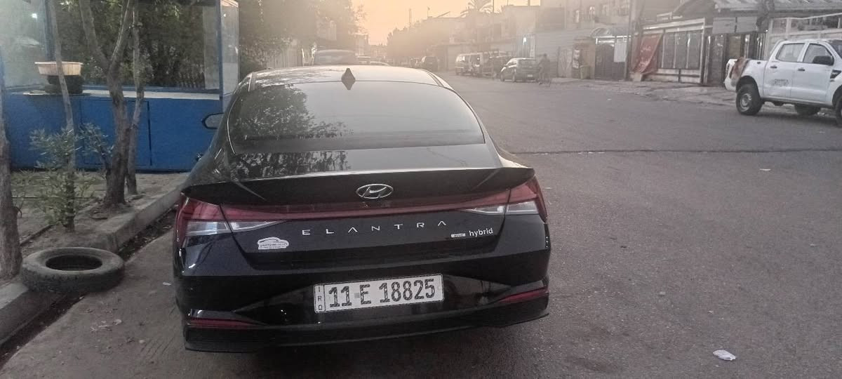 هونداي النترا هايبرد  2022
سياره نضيفه وارد امريكي ضررها موضح بالصوره

بارد في باب خلف السائق بارد فقط 
ورشه 

فول مواصفات عدى البنورما رقم بغداد الدولي 

-بصمه تشغيل وبصمه ابواب

-تشغيل عن بعد  

-كامره خلفيه

-رادارات اماميه وجنابيه 

-حساسات خلفيه 

-اوتو بريك 

-نظام تحديد المسار 

-تحكمات استيرن 

-بلوتوث و واي فاي

-مانع انزلاق 

-مثبت سرعة 

-3 وضعيات قياده نورمال سبورت ايكو 

-تدفئه كشنات

-تعديل مسار

مستشعر وقوف 

مكاني  بغداد حي العامل 

السعر ١٤٠ وبيها مجال 

للاستفسار اكثر 

***********

