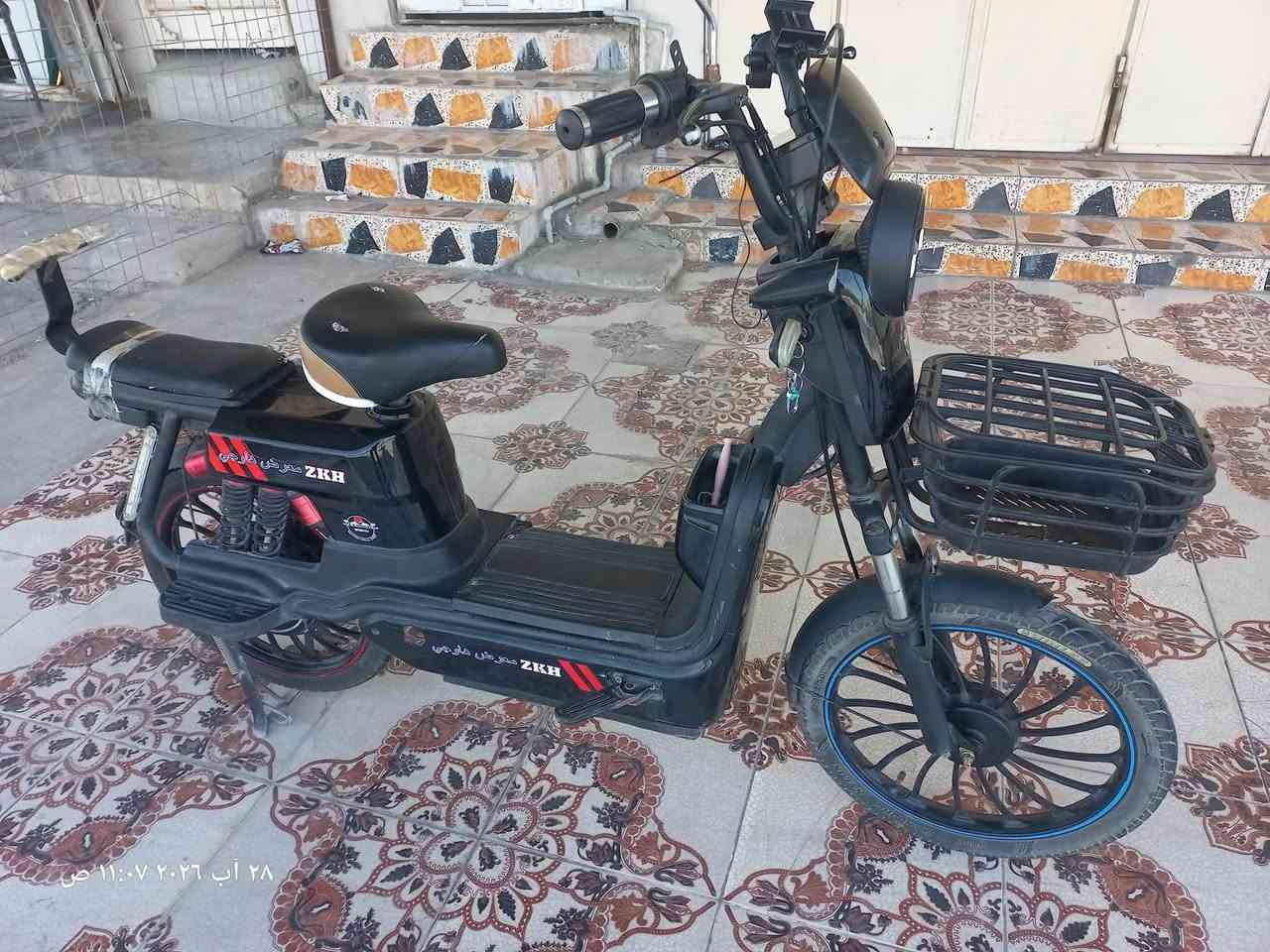 سلام عليكم دراجه شحن للبيع نضيف بطاريات جديده سعره 275وبيه مجال مكاني كركوك للتواصل ***********او خاص

