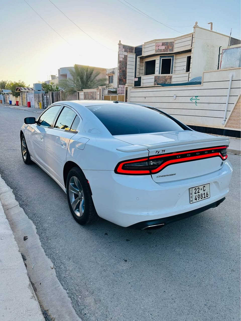 السلام عليكم 
دوج چارجر 
موديل 2016 
مواصفات SXT 
محرك 6 سلندر 3600 تو ويل 
رقم اربيل الجديد ب اسمي تحويل مباشر 
مكفوله كفاله عامه من الحادث والصبغ 
مكانها بغداد الاعظميه 
سعرها 205 ورقه وبي مجال للشراي 
الميعجبه السعر يدعيلنه بالرزق
*********** بغداد, العراق
