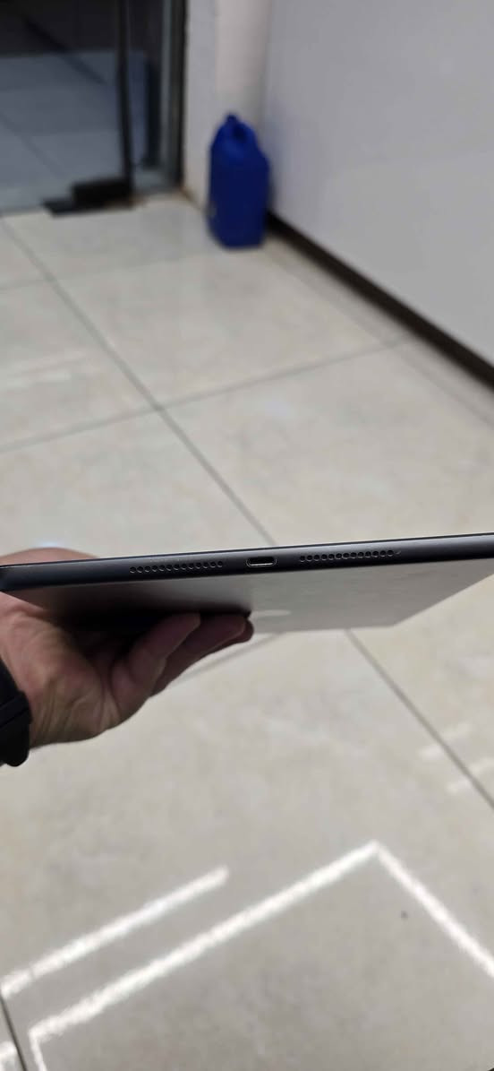 🔥 آيباد الجيل التاسع للبيع بسعر ١٩٠ ألف دينار 🔥
Apple iPad 9 | 64GB

للدراسة والمحاضرات والتصفح ومتابعة أفلامك ومسلسلاتك ✨

✅ ذاكرة 64GB
✅ شاشة Retina قياس 10.2 إنج بتقنية True Tone
✅ معالج A13 Bionic
✅ كاميرا أمامية 12MP مع ميزة Center Stage
✅ كاميرا خلفية 8MP
✅ بصمة Touch ID وصوت ستيريو
✅ يدعم قلم Apple Pencil

💰 السعر: ١٩٠٬٠٠٠ دينار عراقي
📞 للتواصل والاستفسار: ***********
💬 للحجز دز رسالة على الخاص

#آيباد #iPad9 #أجهزة_للبيع #بغداد بغداد, العراق
