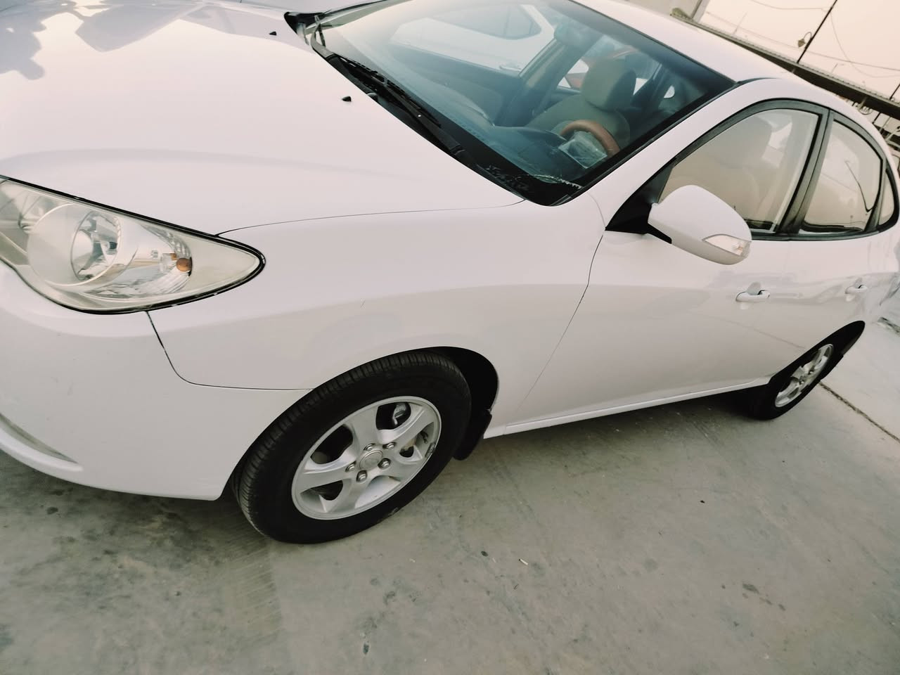 السلام عليكم النترا للبيع موديل 11 
خليجي محرك 1600 دوش سياره جاهزه 
رقم بغداد مشروع وطني سونار داخل المنشور 
 السعر 107 ورقه مكان السياره واسط 
 ***********
