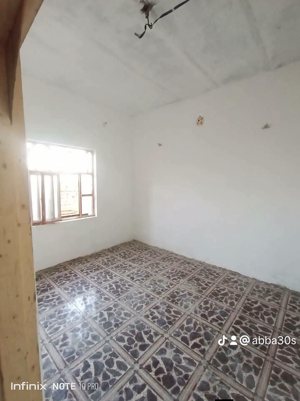 للإيجار .. شقه ... 120 متر 
النجف // حي .. ميسان 

غرفتين  +  صاله  + مطبخ + صحيات 

على شارع تجاري .. 
تصلح .. سكن  او .. معهد تدريس 

اجاره  [ 225 الف ] واصل ماء وكهرباء

للاستفسار
***********
