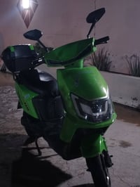 ٥ بطاريات • ١٠٠٠ واط • ثلاث سرعات