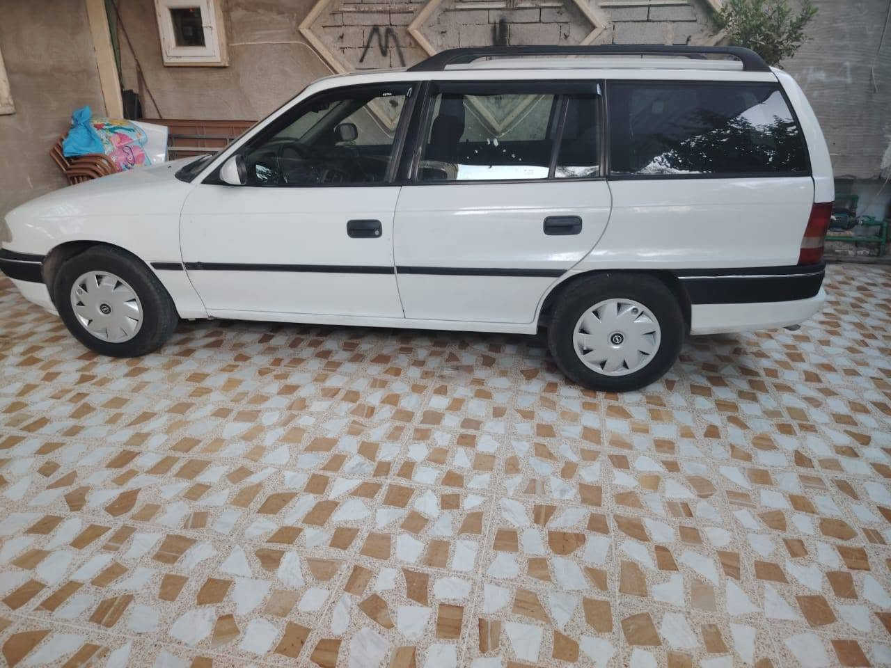 استرا موديل 96حجم 18رقم بغداد مسطرا اني الشرعي هزا جديده ضررها دوائر او دوسات ول باقي كدام العين شرط التحويل السعر 55بيها مجال قليل 
***********
***********
